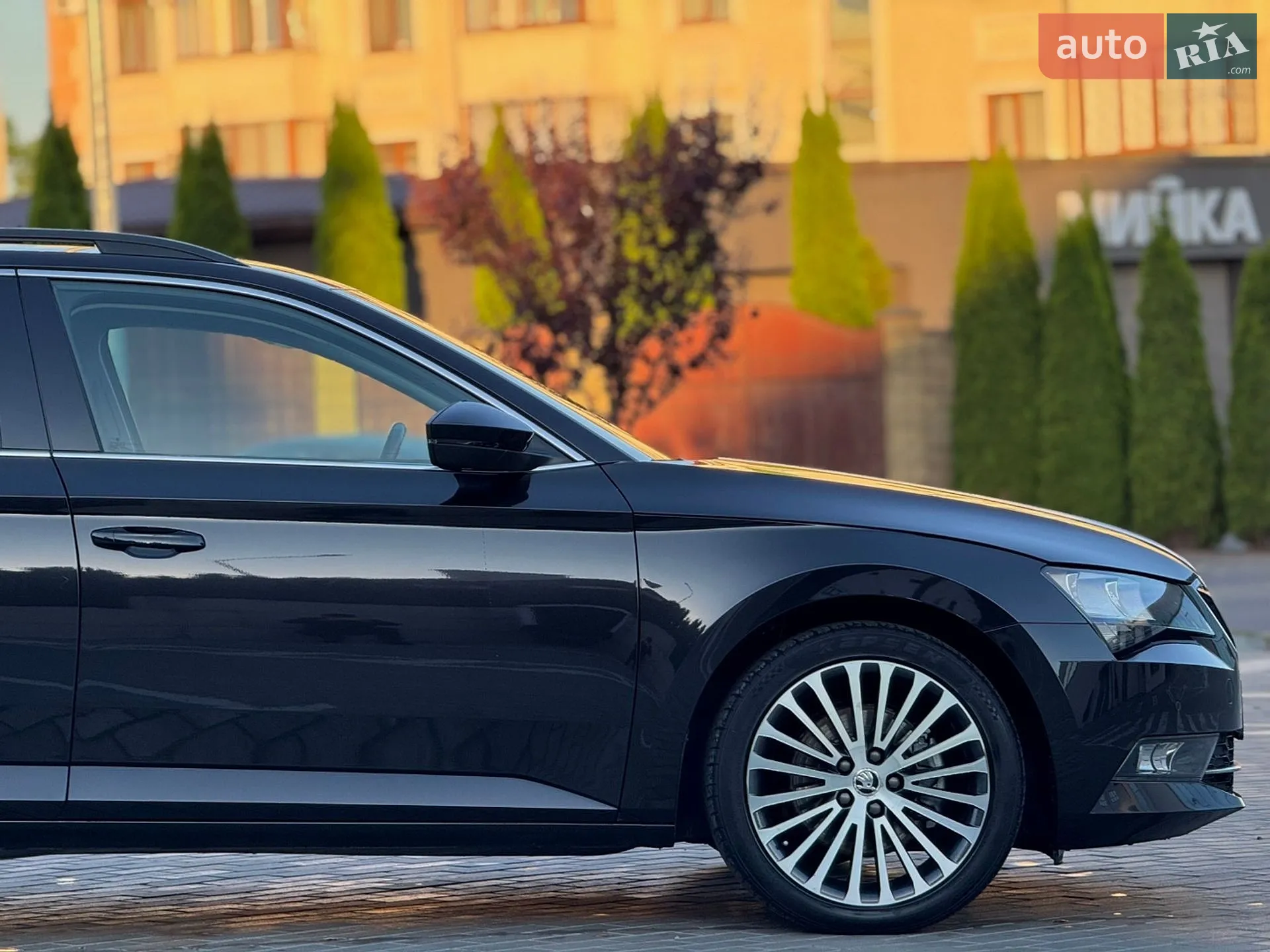2016 Skoda Superb - мініатюра 18
