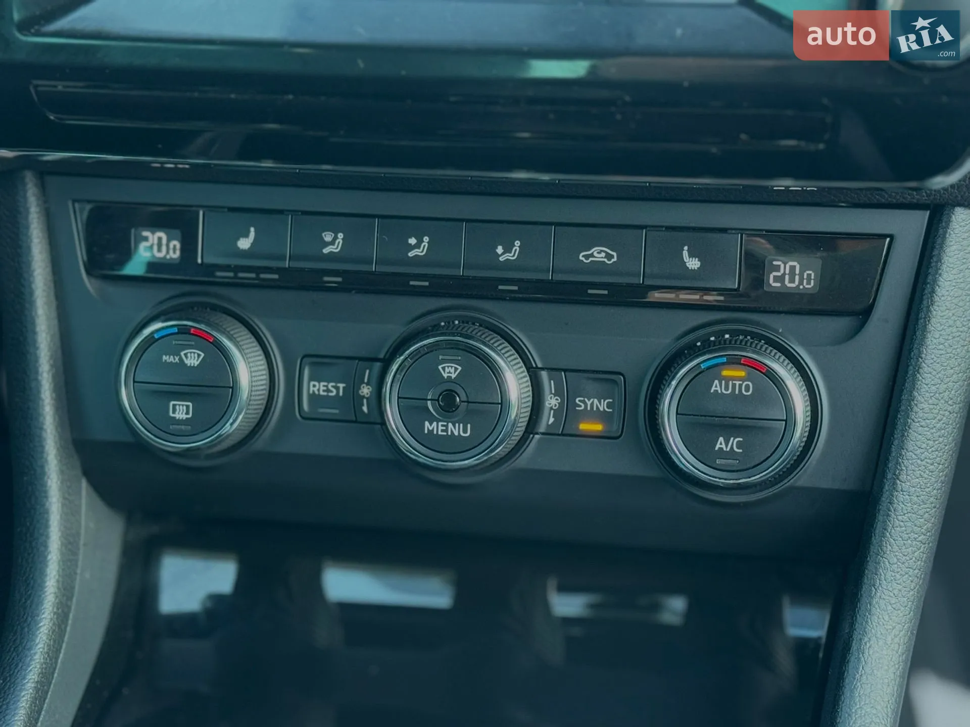2016 Skoda Superb - мініатюра 44