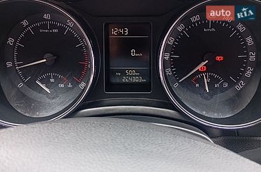 Лифтбек Skoda Superb 2008 в Сарнах