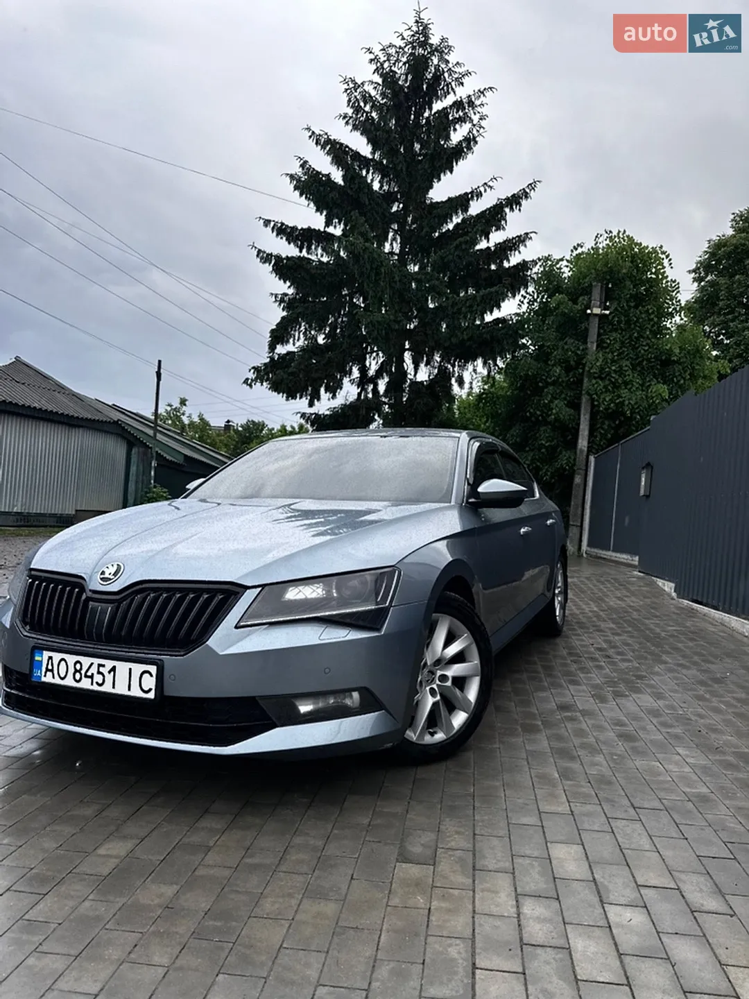 2017 Skoda Superb - мініатюра 2