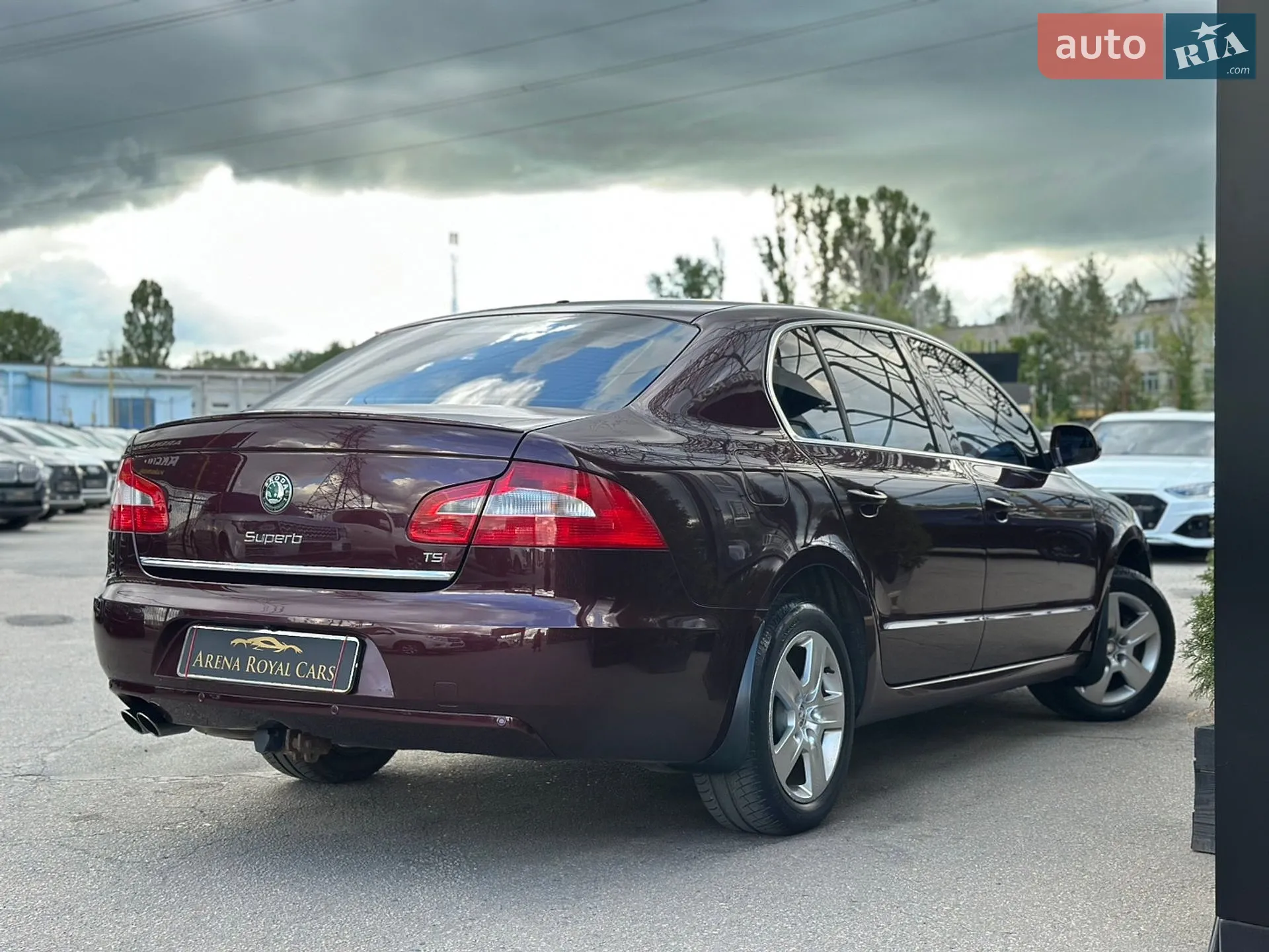 2011 Skoda Superb - мініатюра 2
