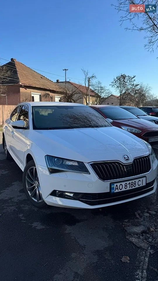 2017 Skoda Superb - мініатюра 15