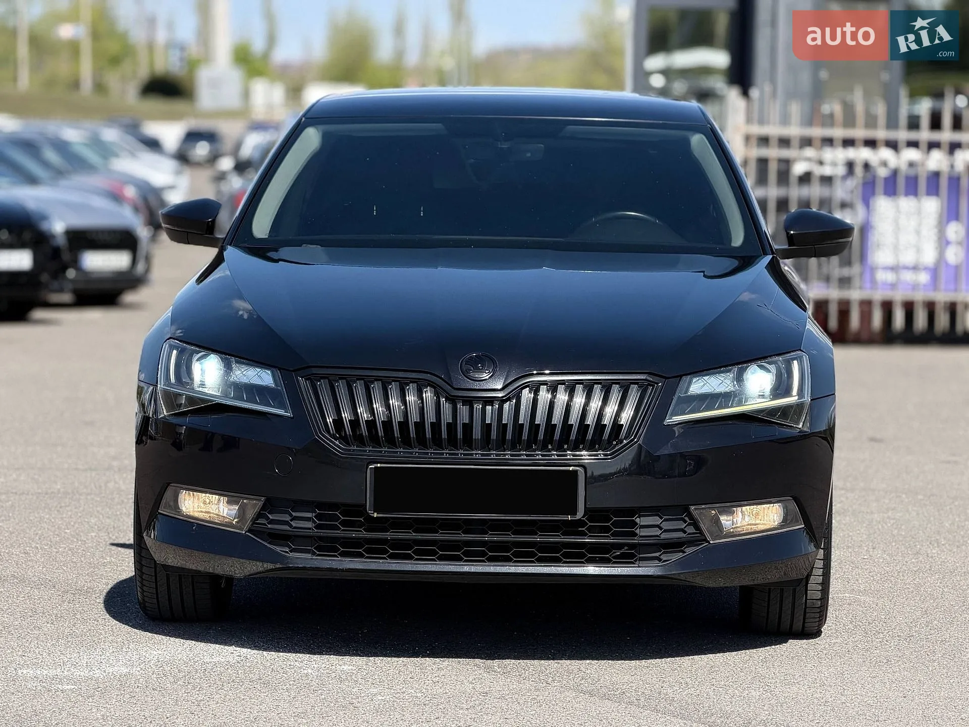 2017 Skoda Superb - мініатюра 10