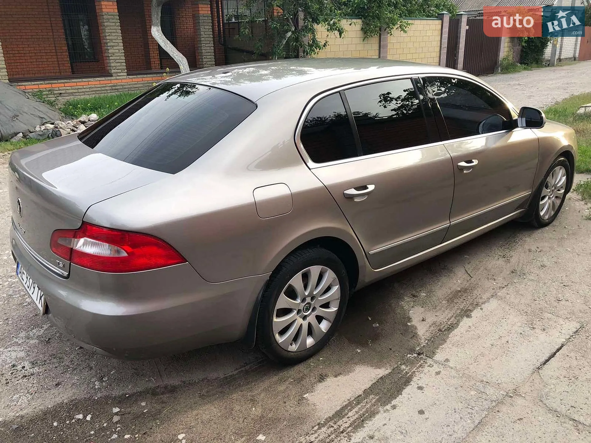 2011 Skoda Superb - мініатюра 3