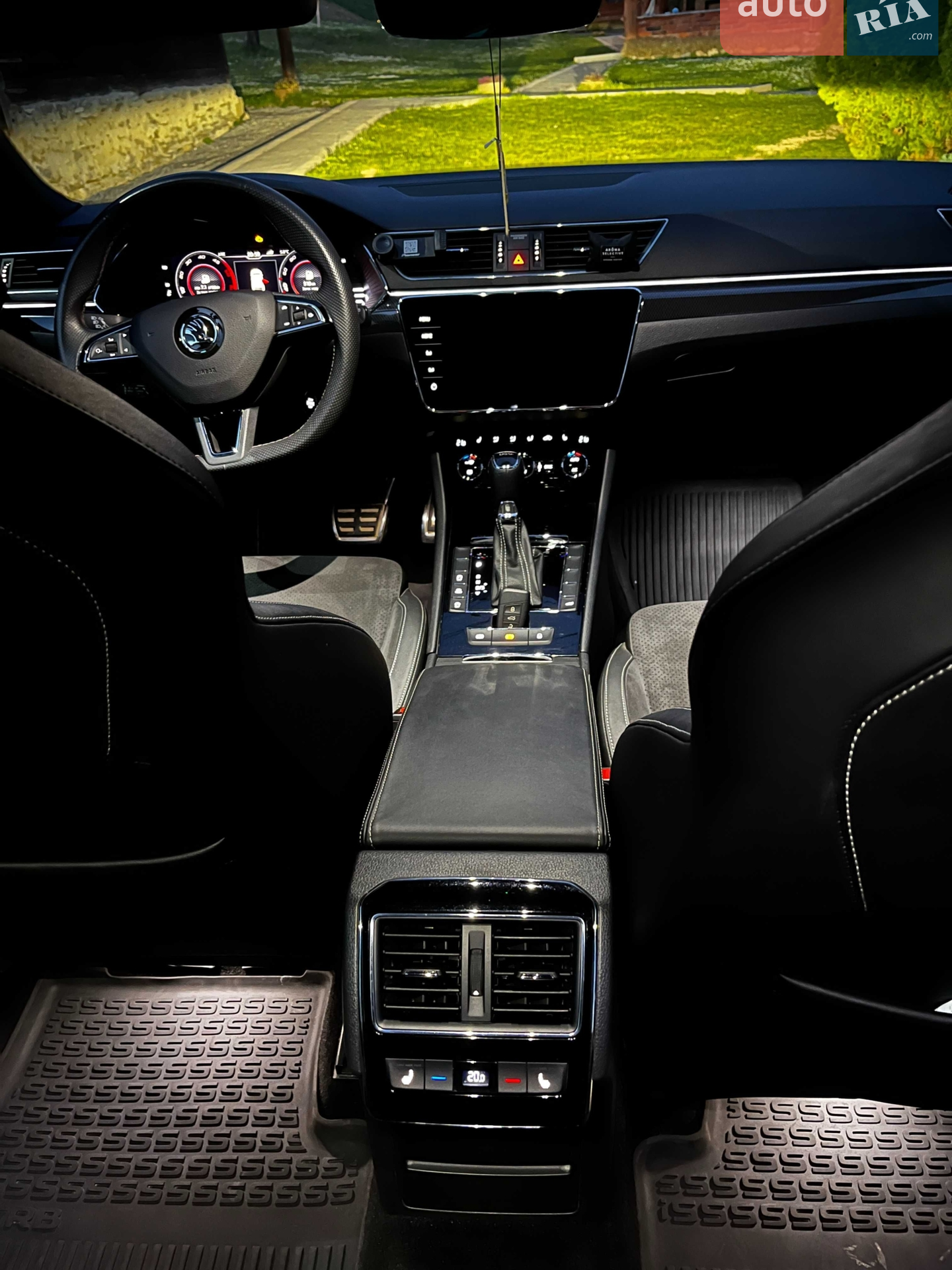 2019 Skoda Superb - мініатюра 14