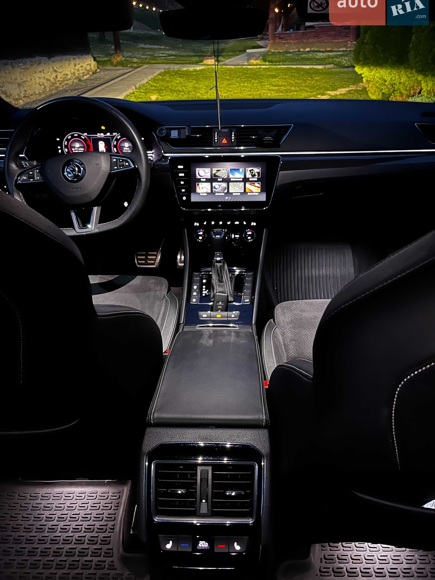 2019 Skoda Superb - мініатюра 17