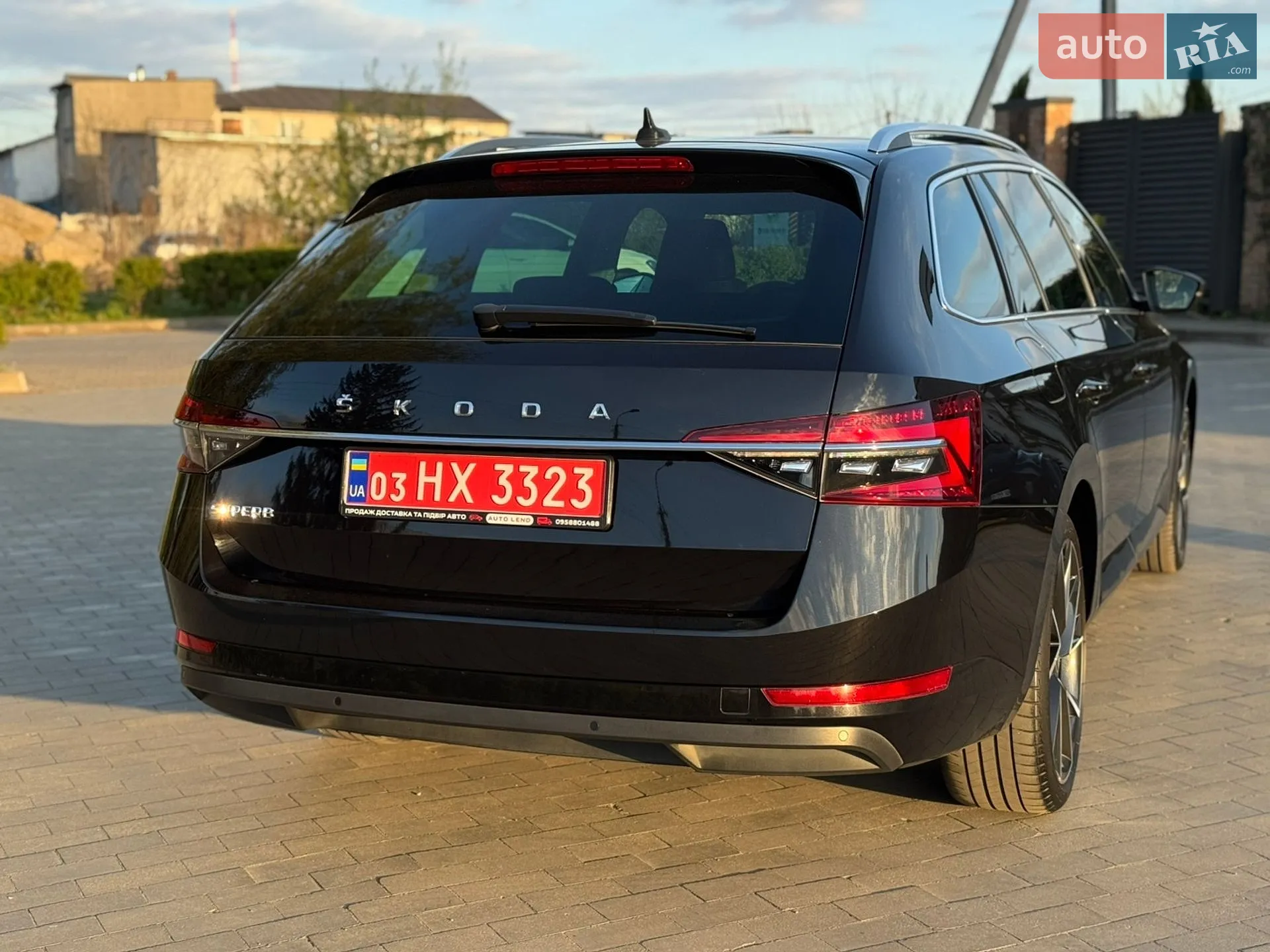 2022 Skoda Superb - мініатюра 2