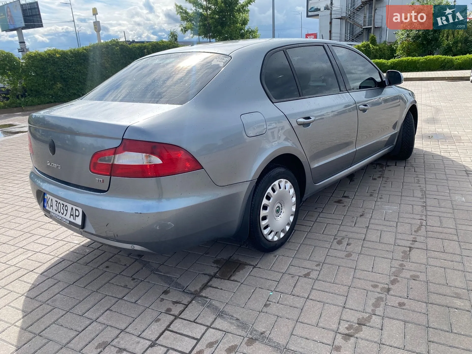 2011 Skoda Superb - мініатюра 7