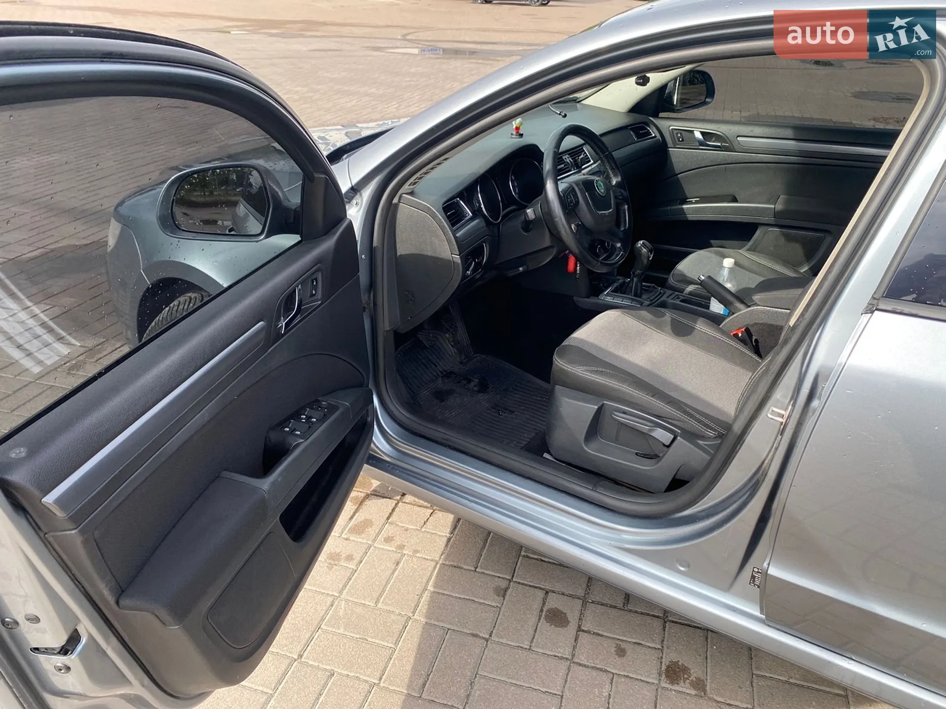 2011 Skoda Superb - мініатюра 13