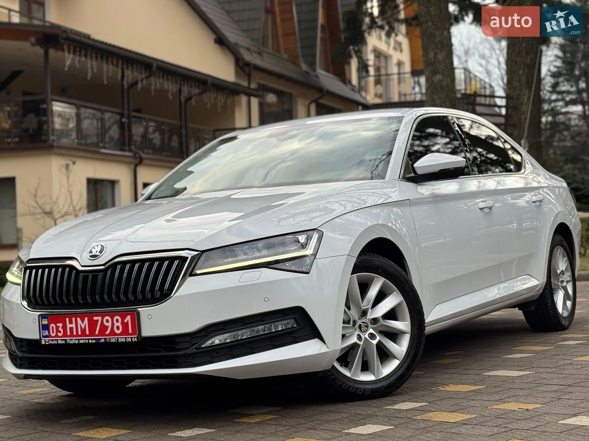 2021 Skoda Superb - фото 1