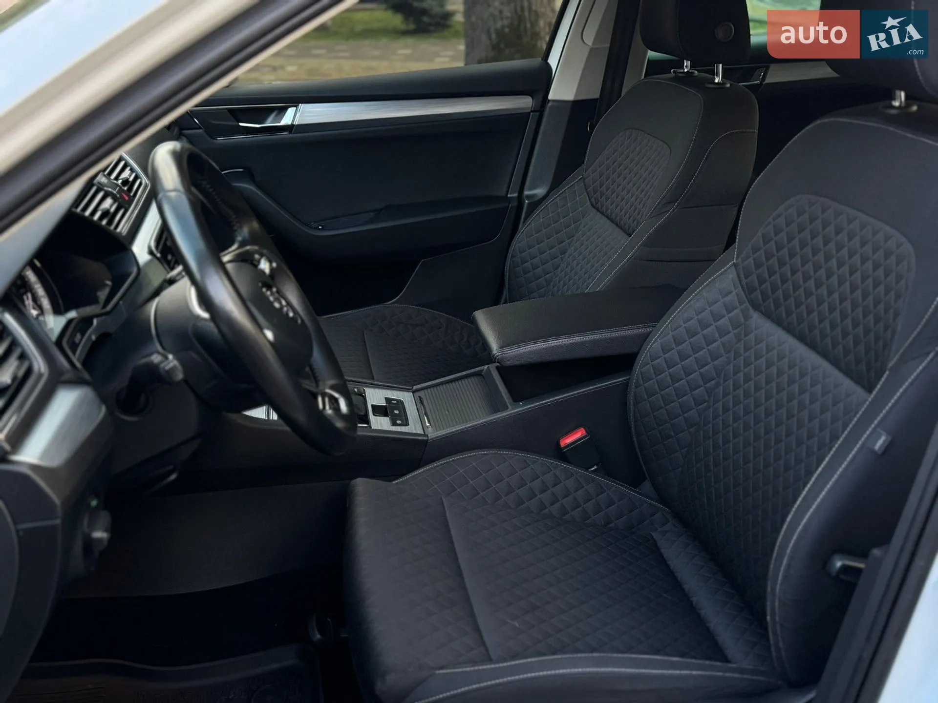 2021 Skoda Superb - мініатюра 76