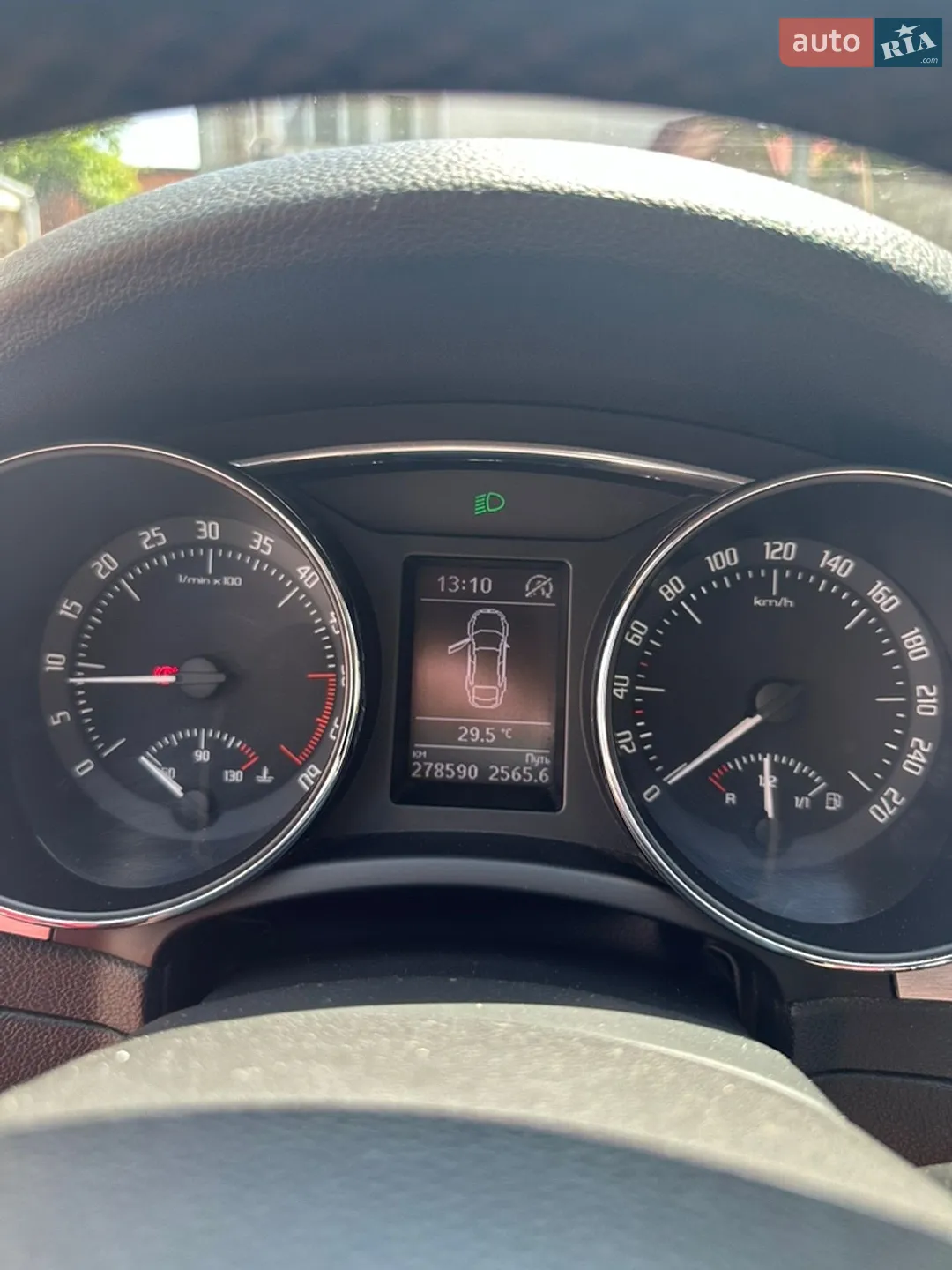 2013 Skoda Superb - мініатюра 12