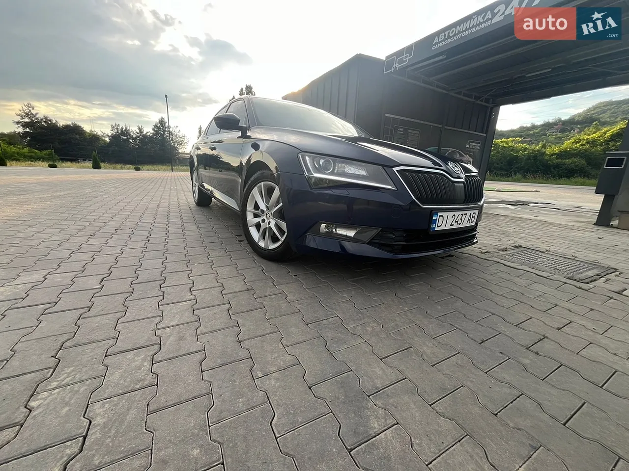 2017 Skoda Superb - мініатюра 23