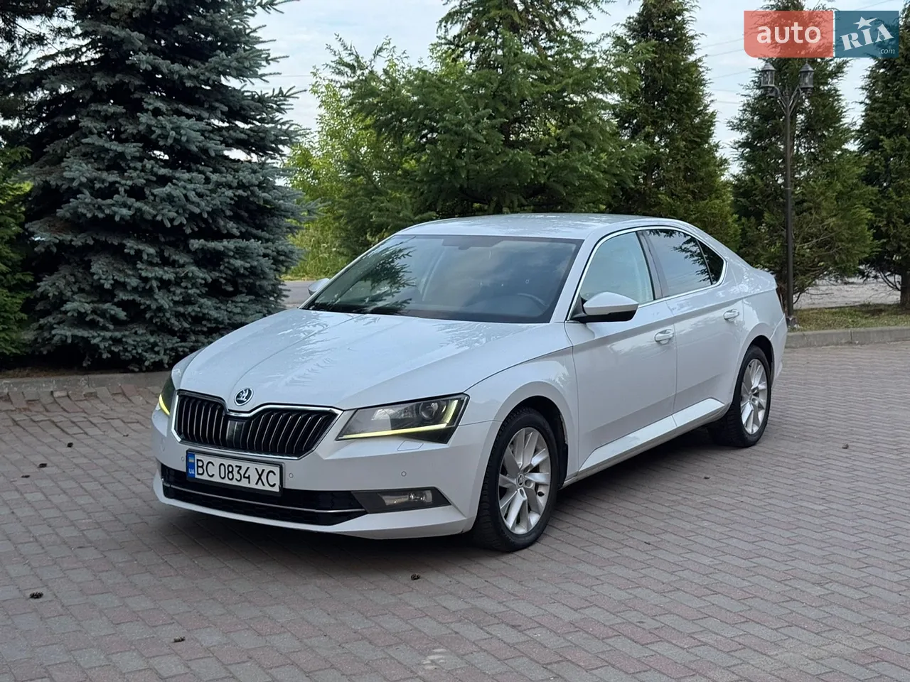 2015 Skoda Superb - мініатюра 21