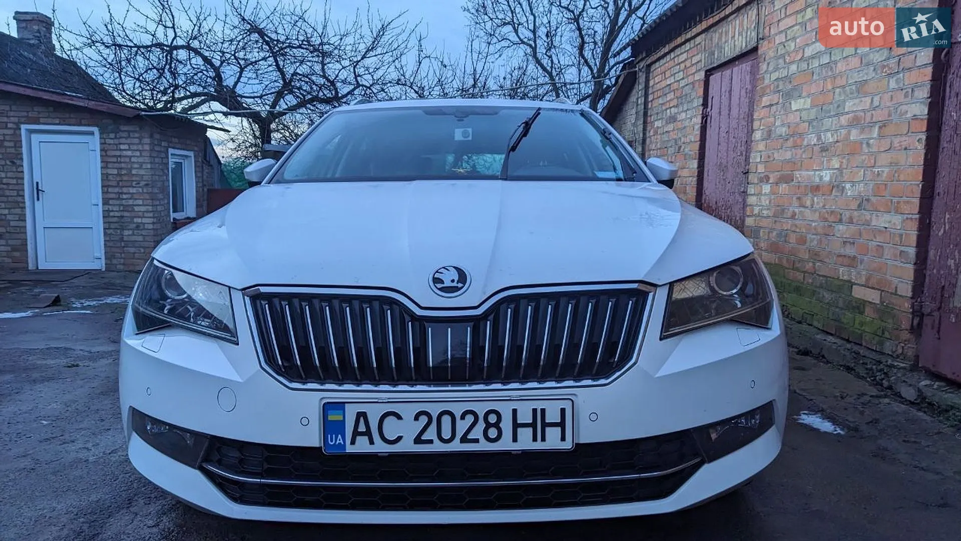 2017 Skoda Superb - мініатюра 2