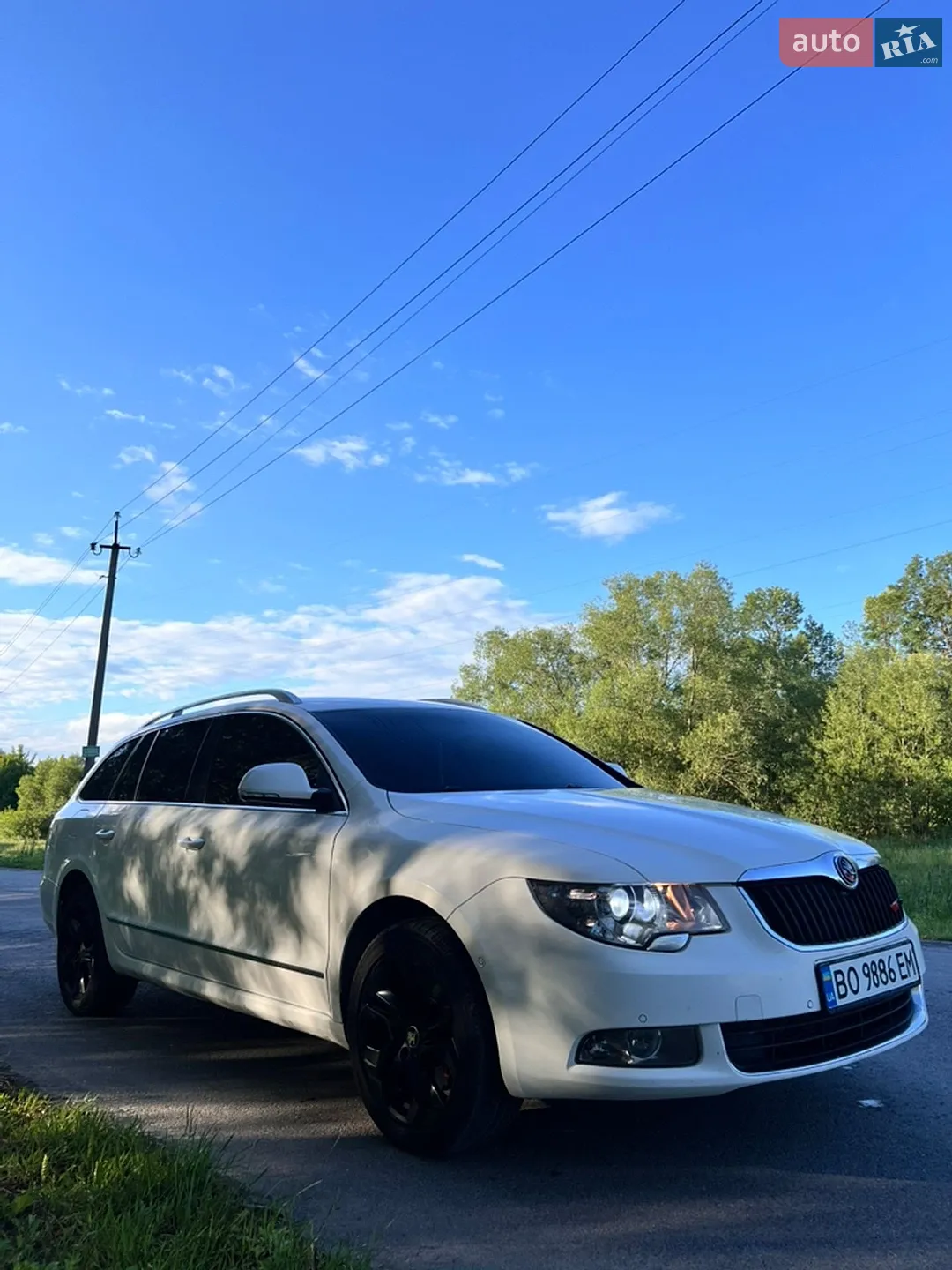 2010 Skoda Superb - мініатюра 2