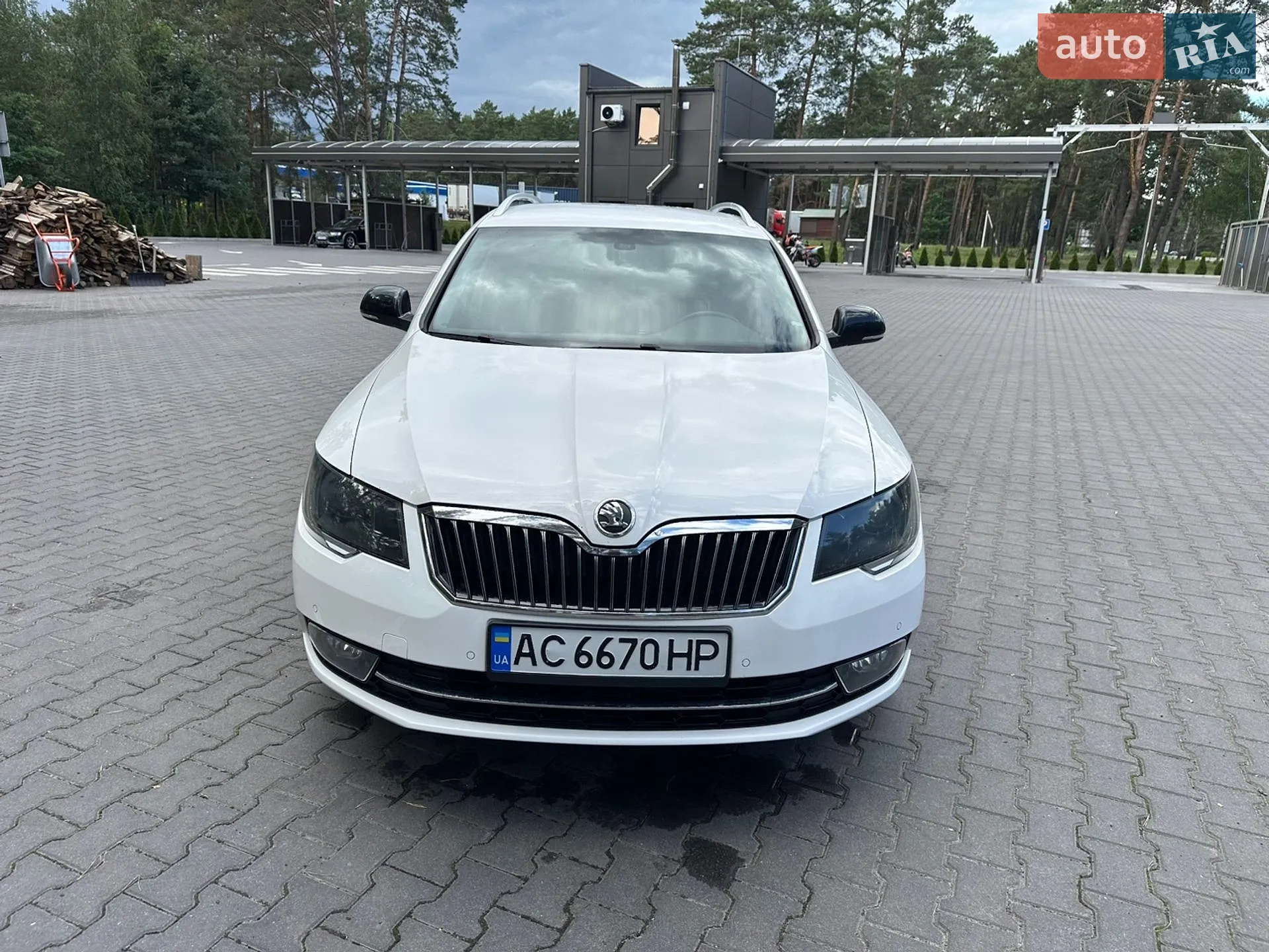 2014 Skoda Superb - мініатюра 2