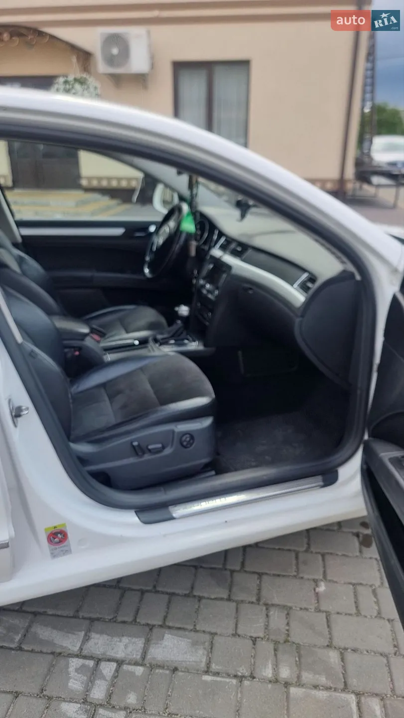 2011 Skoda Superb - мініатюра 10