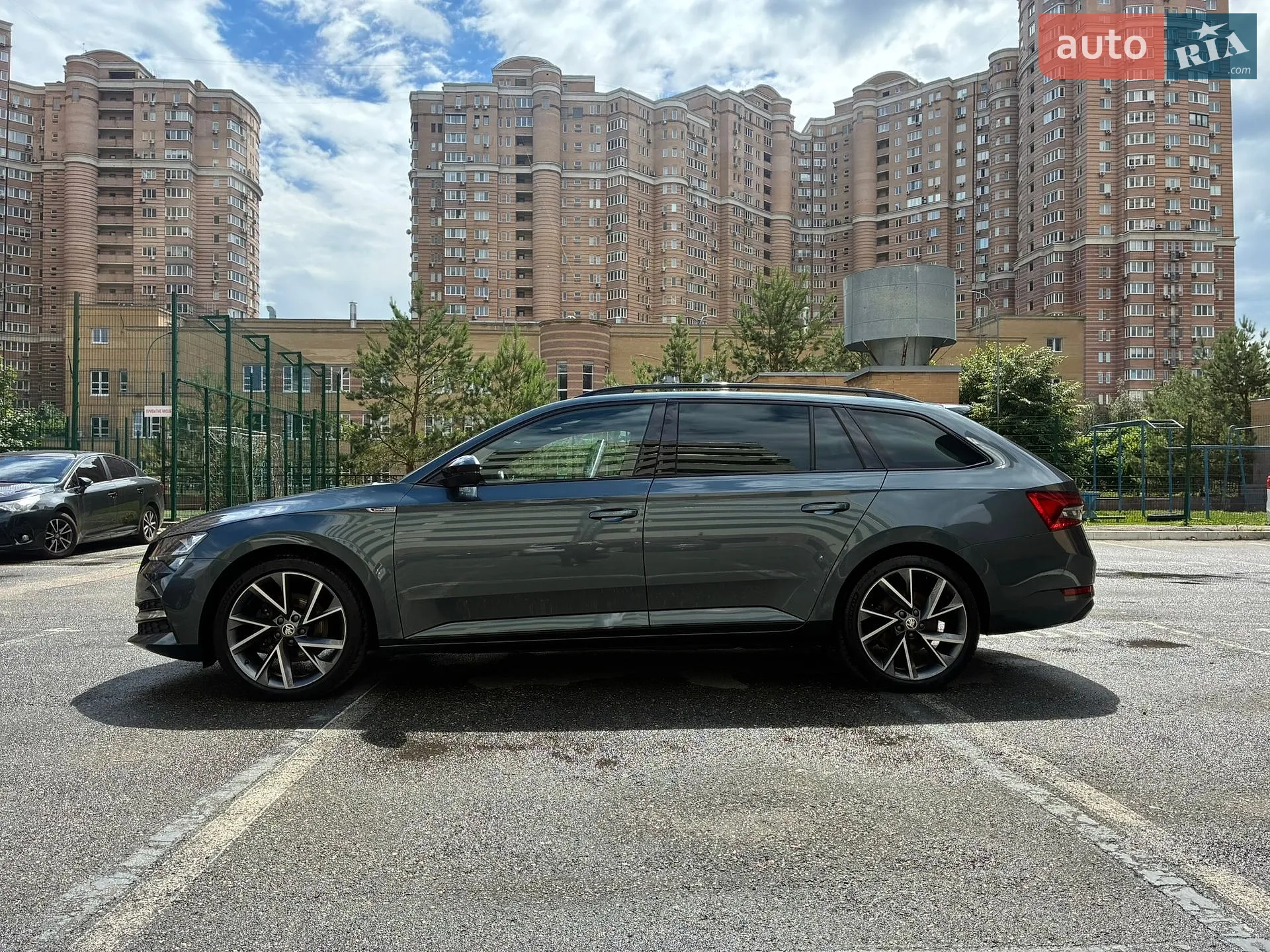 2021 Skoda Superb - мініатюра 2