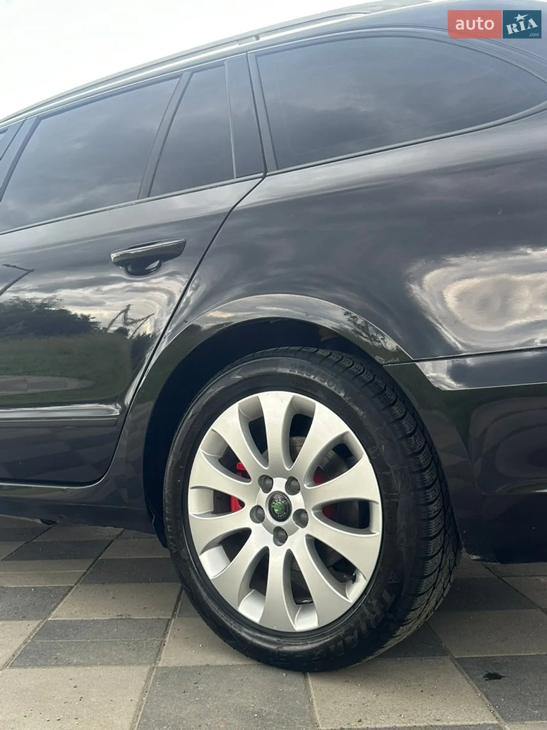 2010 Skoda Superb - мініатюра 18