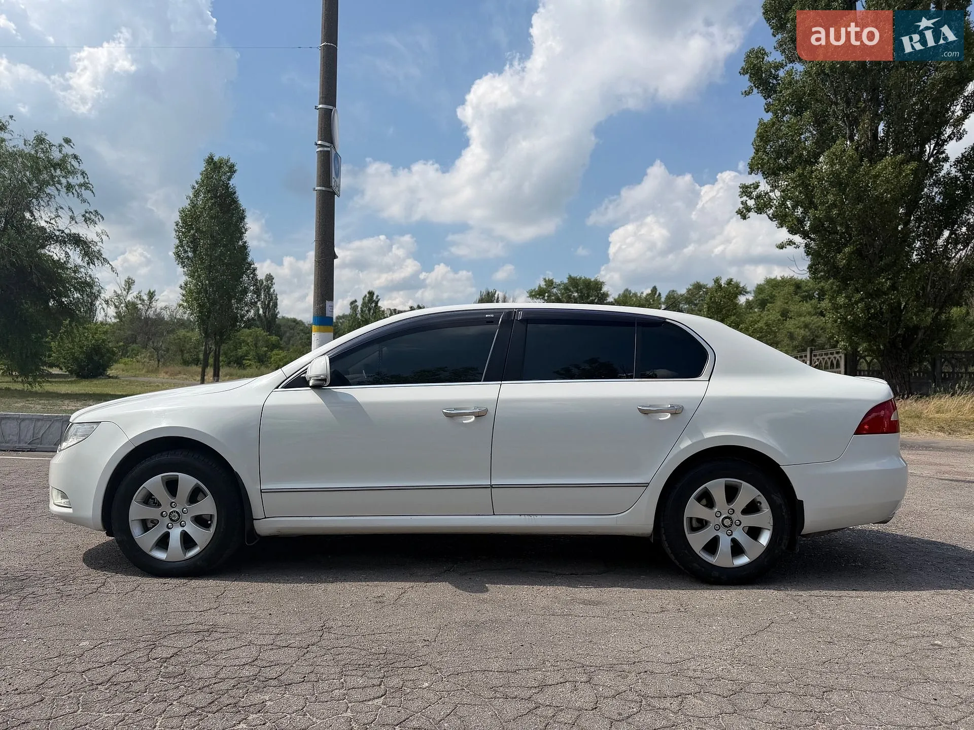 2012 Skoda Superb - мініатюра 4