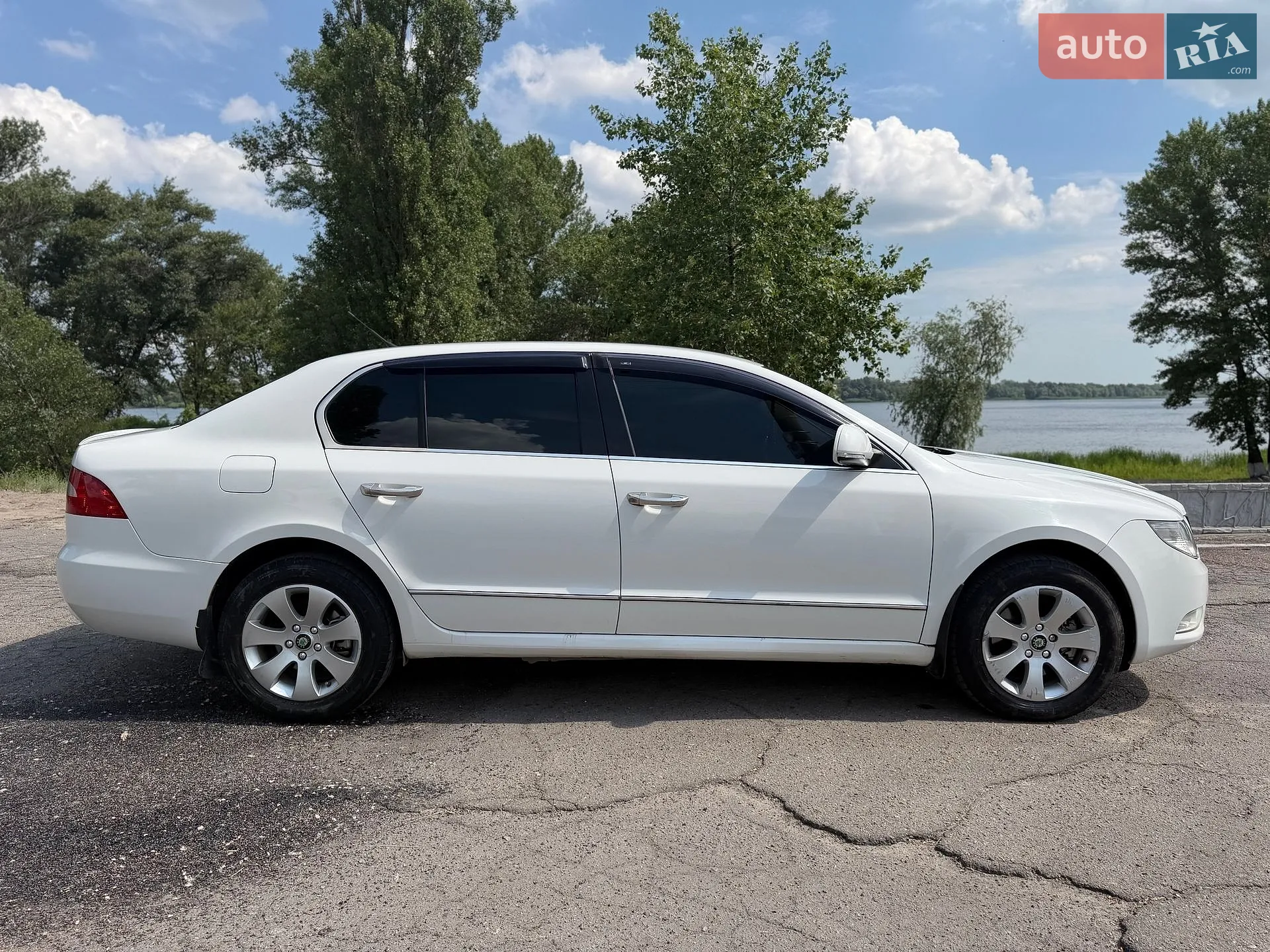 2012 Skoda Superb - мініатюра 7