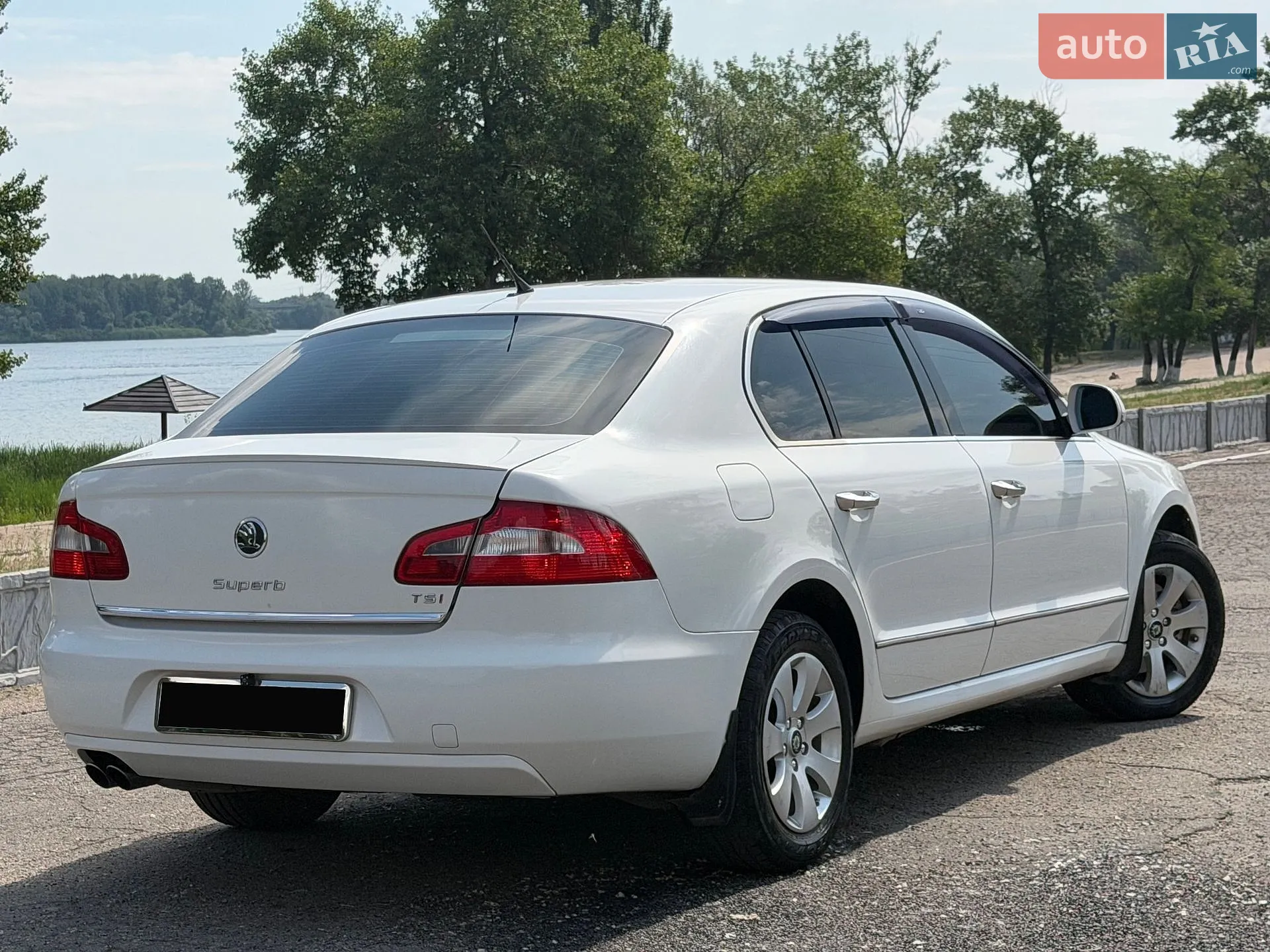 2012 Skoda Superb - мініатюра 14