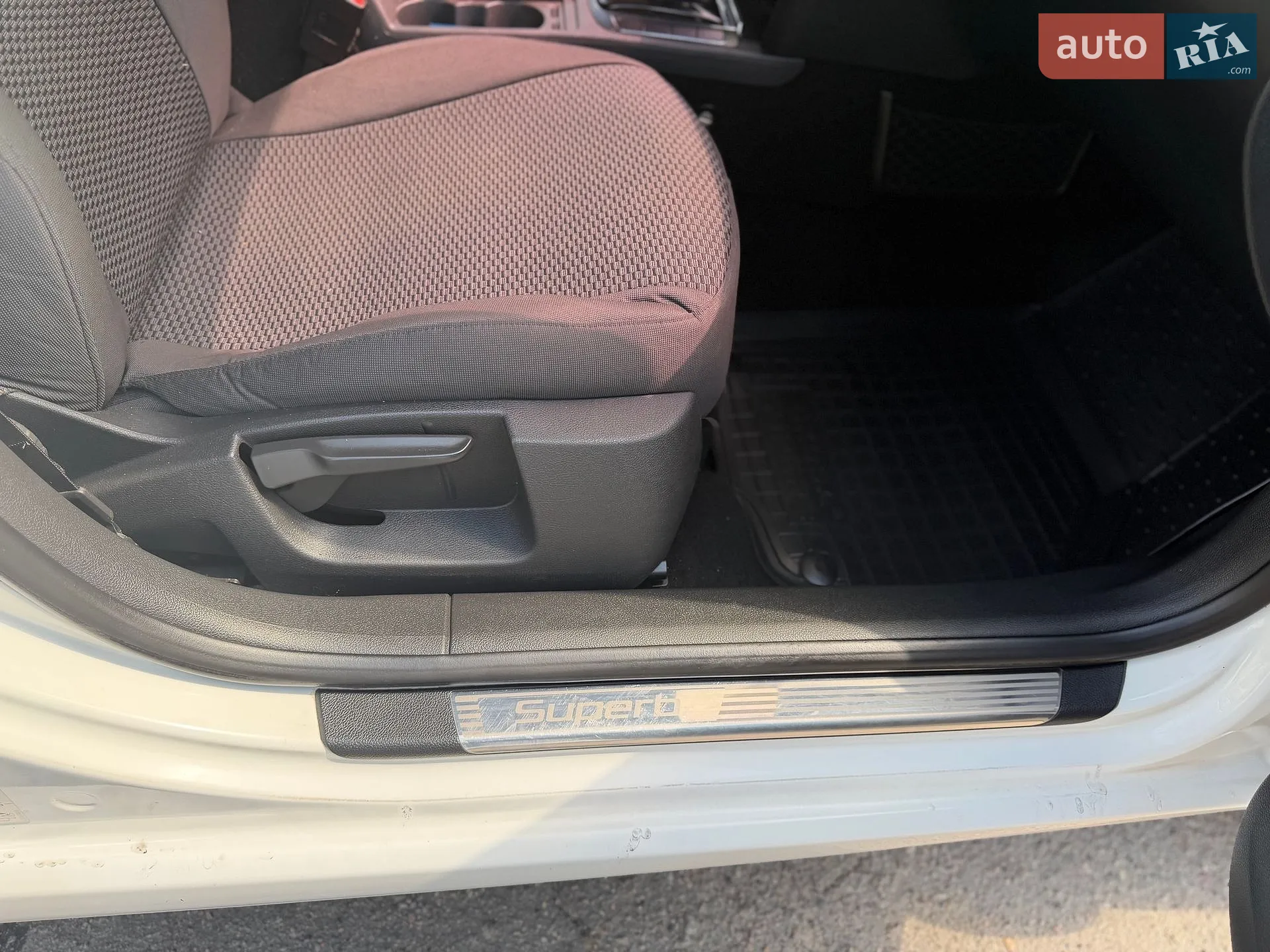 2012 Skoda Superb - мініатюра 22