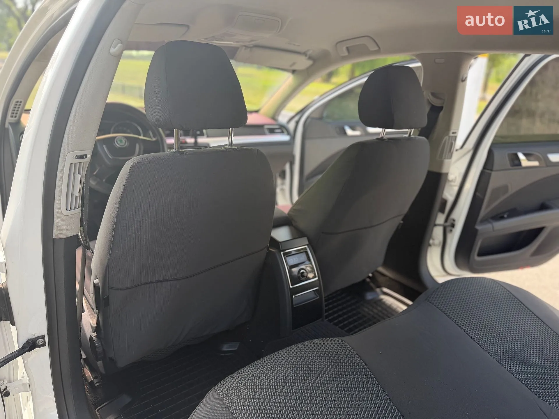 2012 Skoda Superb - мініатюра 32