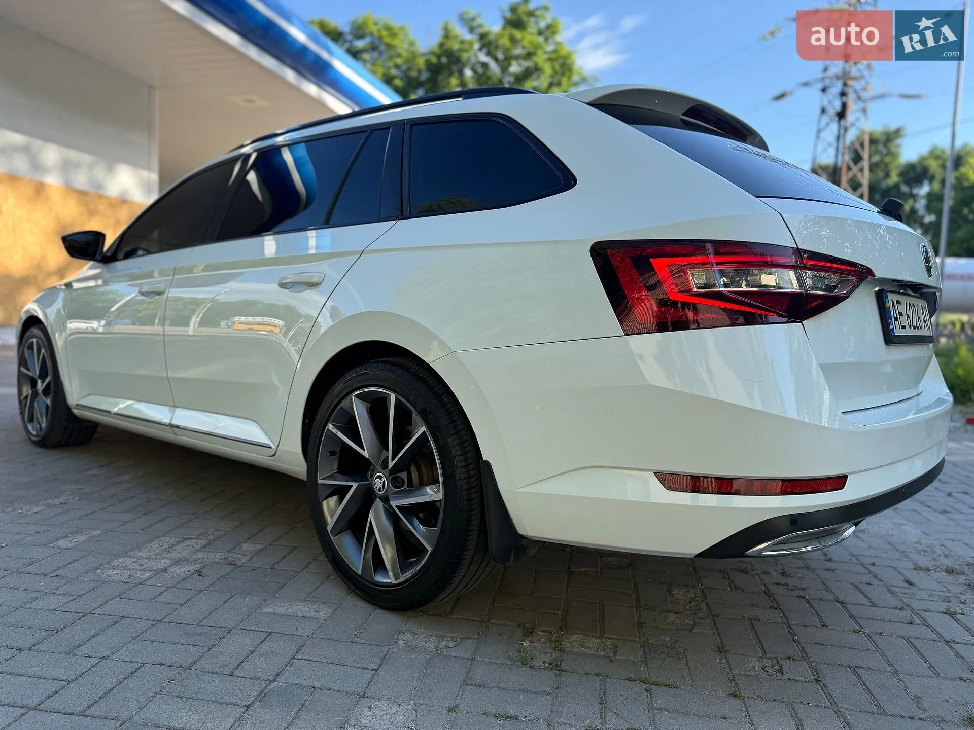 2017 Skoda Superb - мініатюра 16