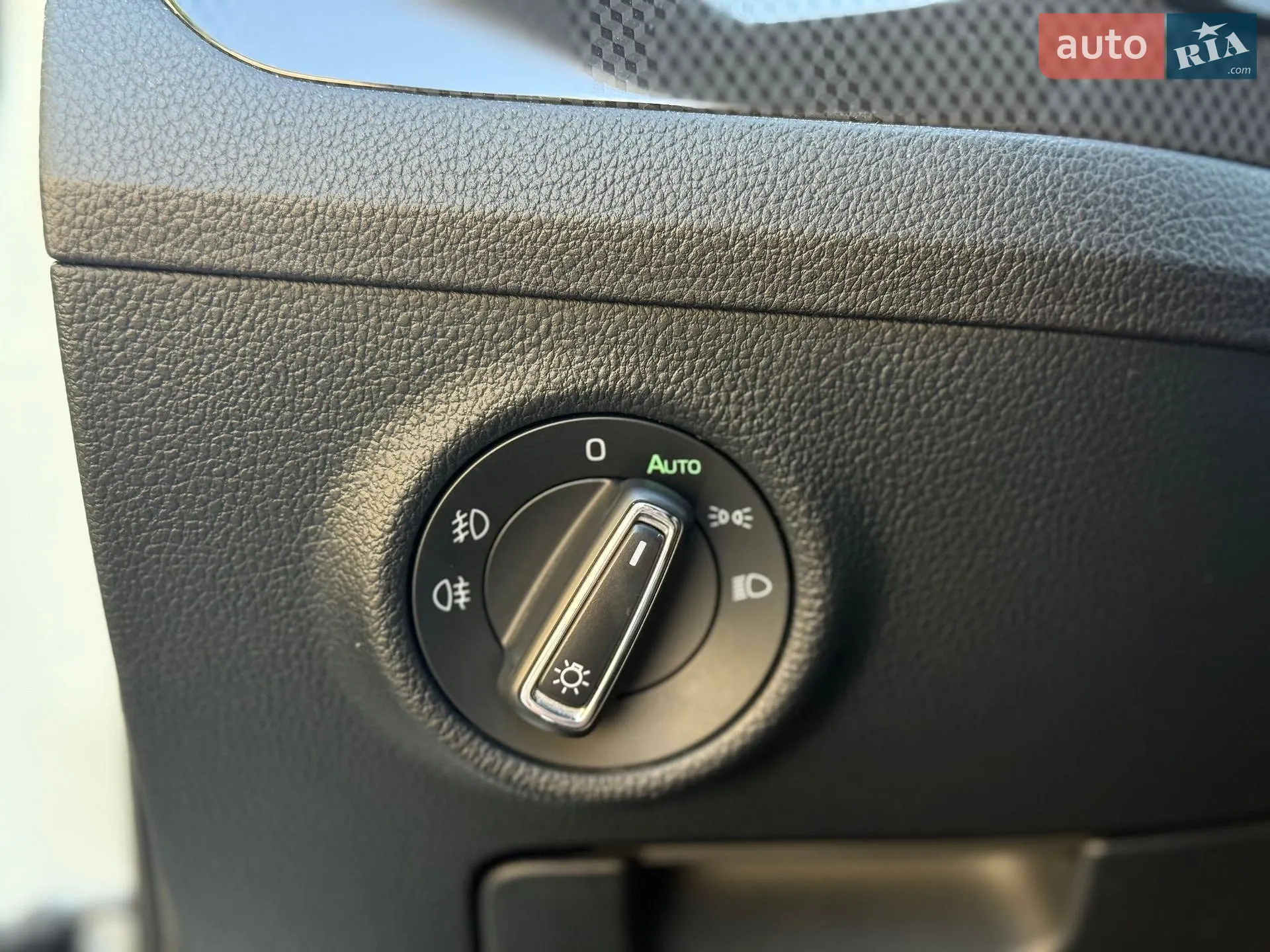 2017 Skoda Superb - мініатюра 38