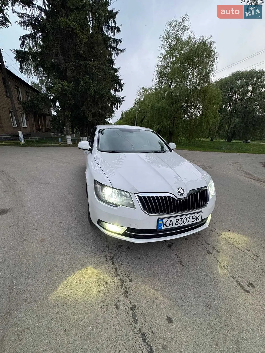 2014 Skoda Superb - мініатюра 2