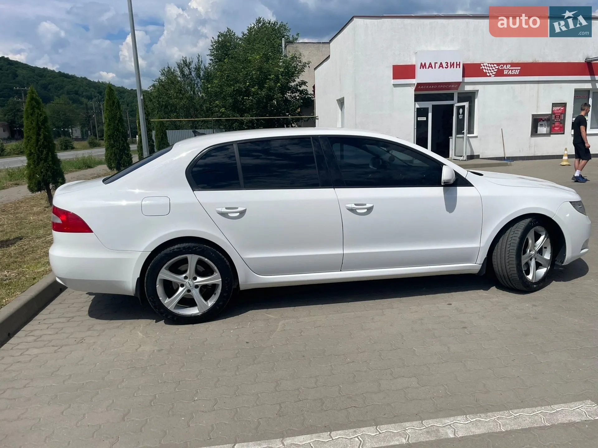 2012 Skoda Superb - мініатюра 3