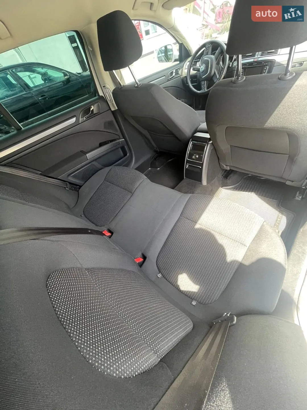 2012 Skoda Superb - мініатюра 6