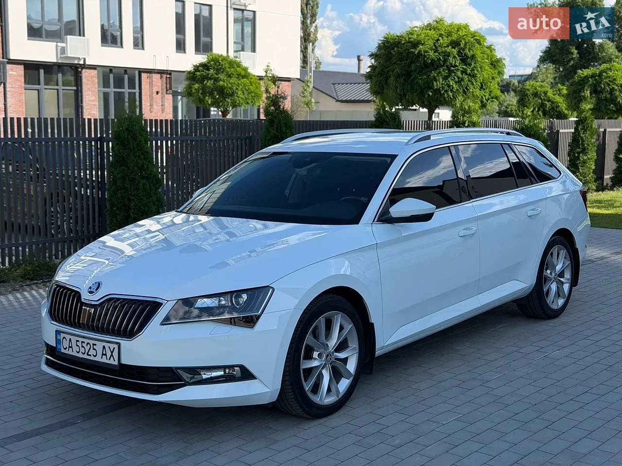 2016 Skoda Superb - мініатюра 4