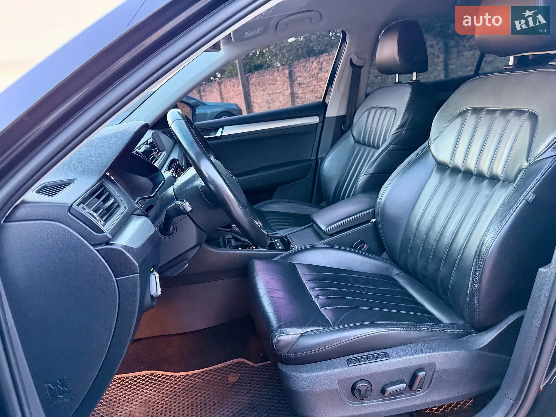 2015 Skoda Superb - мініатюра 22