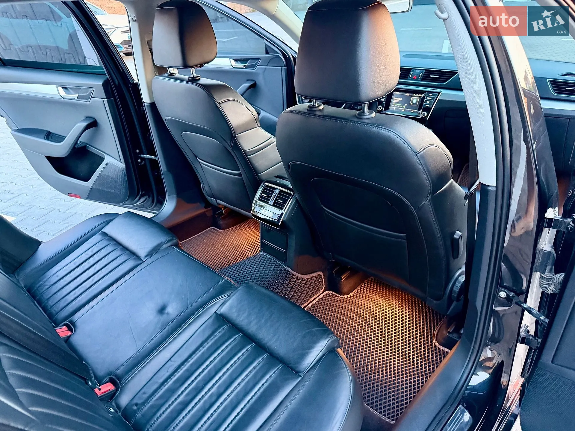2015 Skoda Superb - мініатюра 29