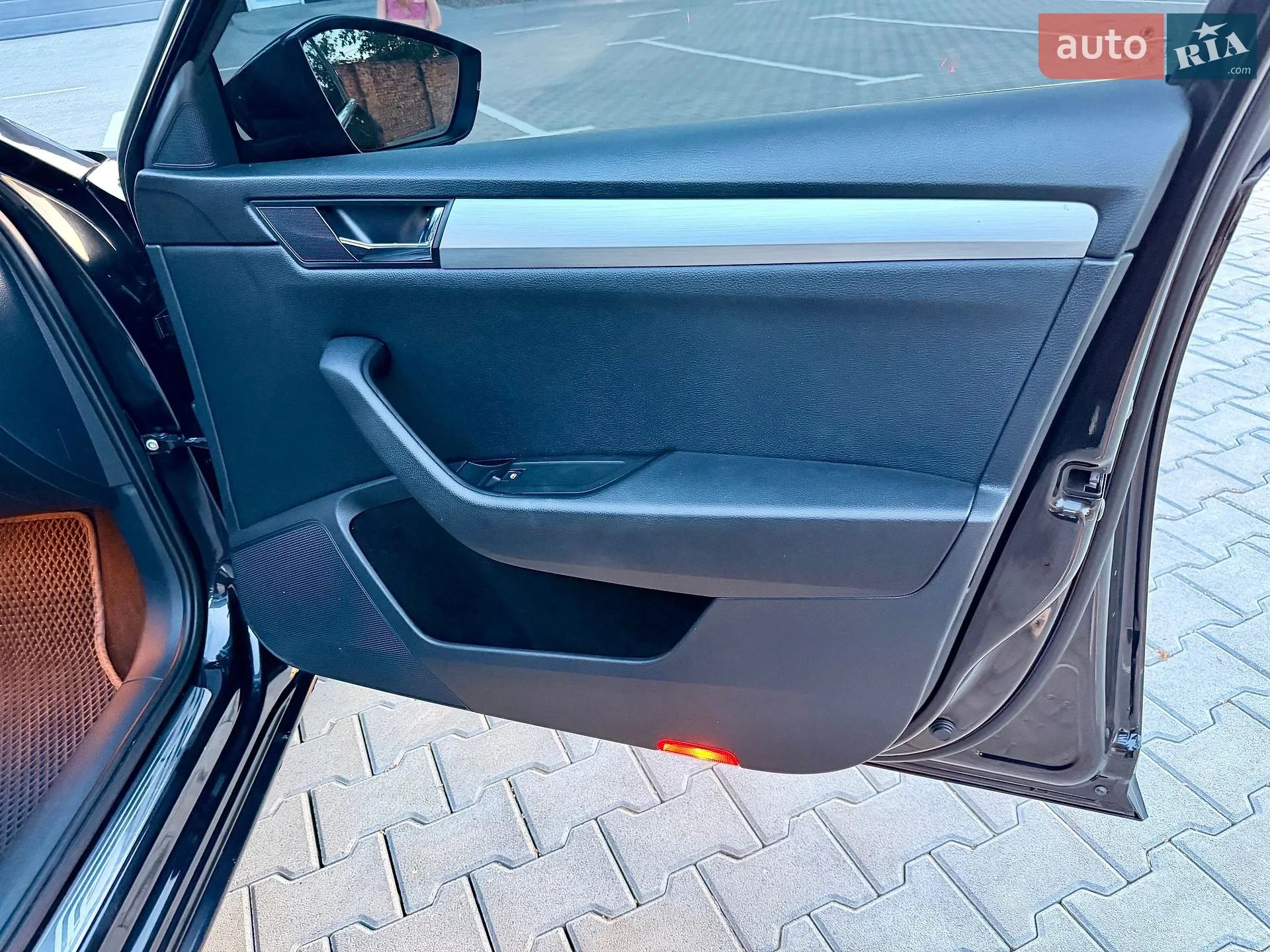 2015 Skoda Superb - мініатюра 31