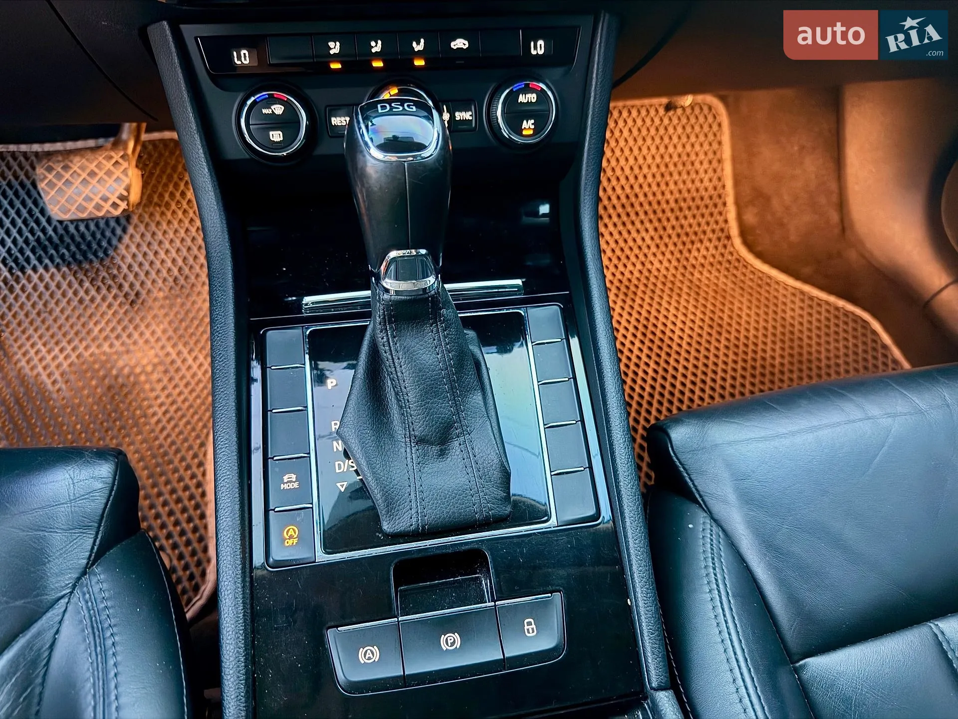 2015 Skoda Superb - мініатюра 41
