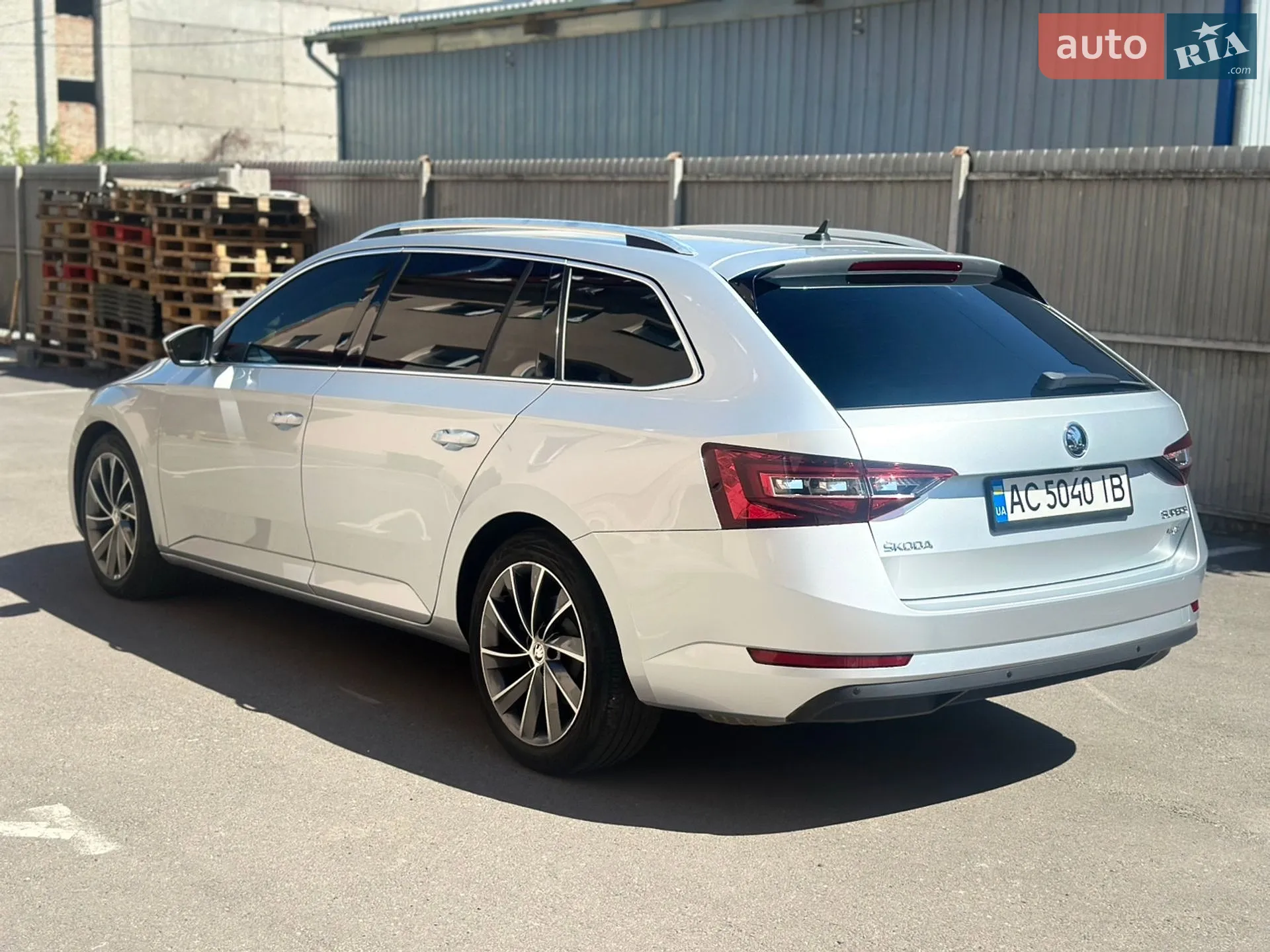 2017 Skoda Superb - мініатюра 4