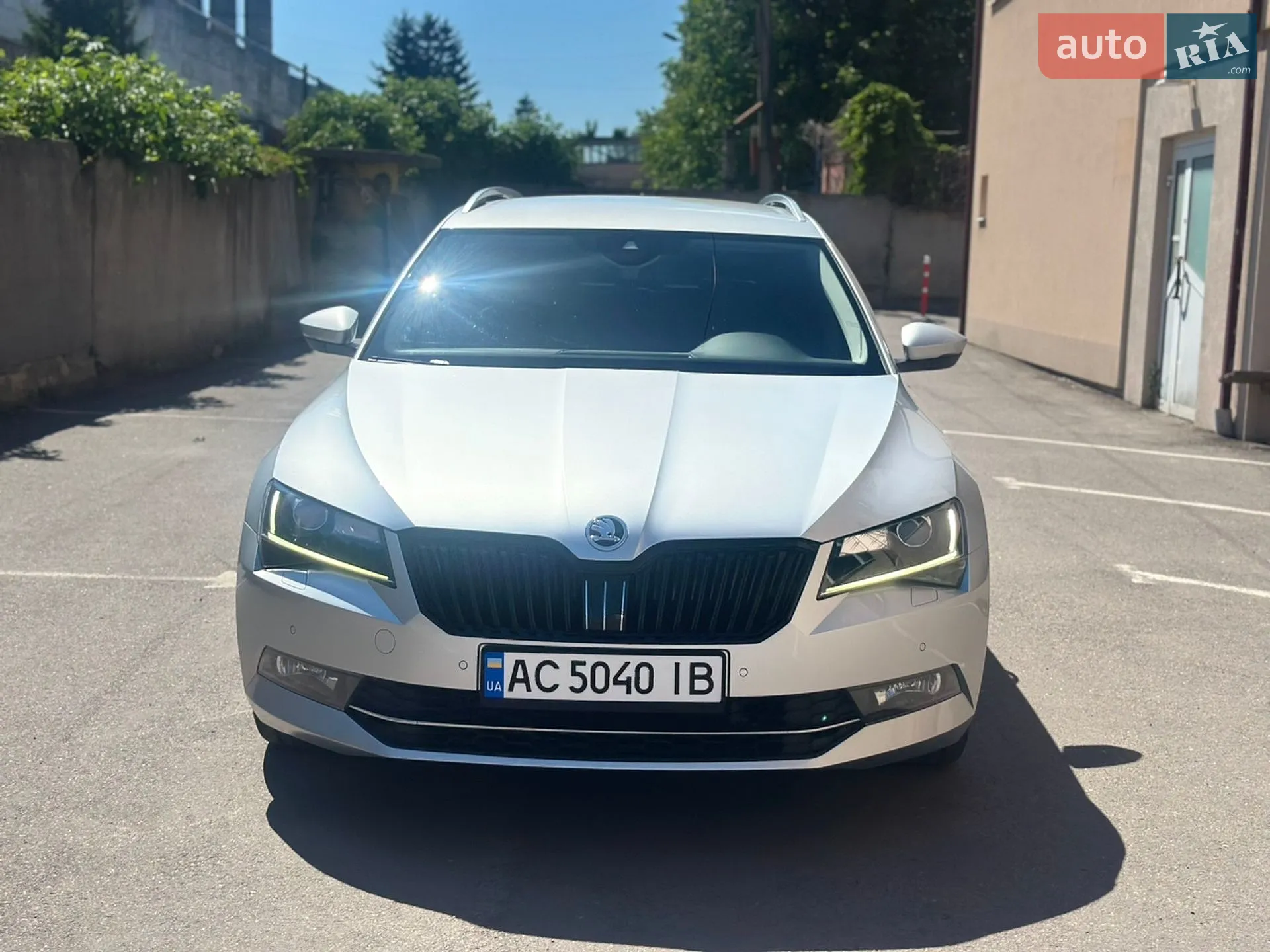 2017 Skoda Superb - мініатюра 9
