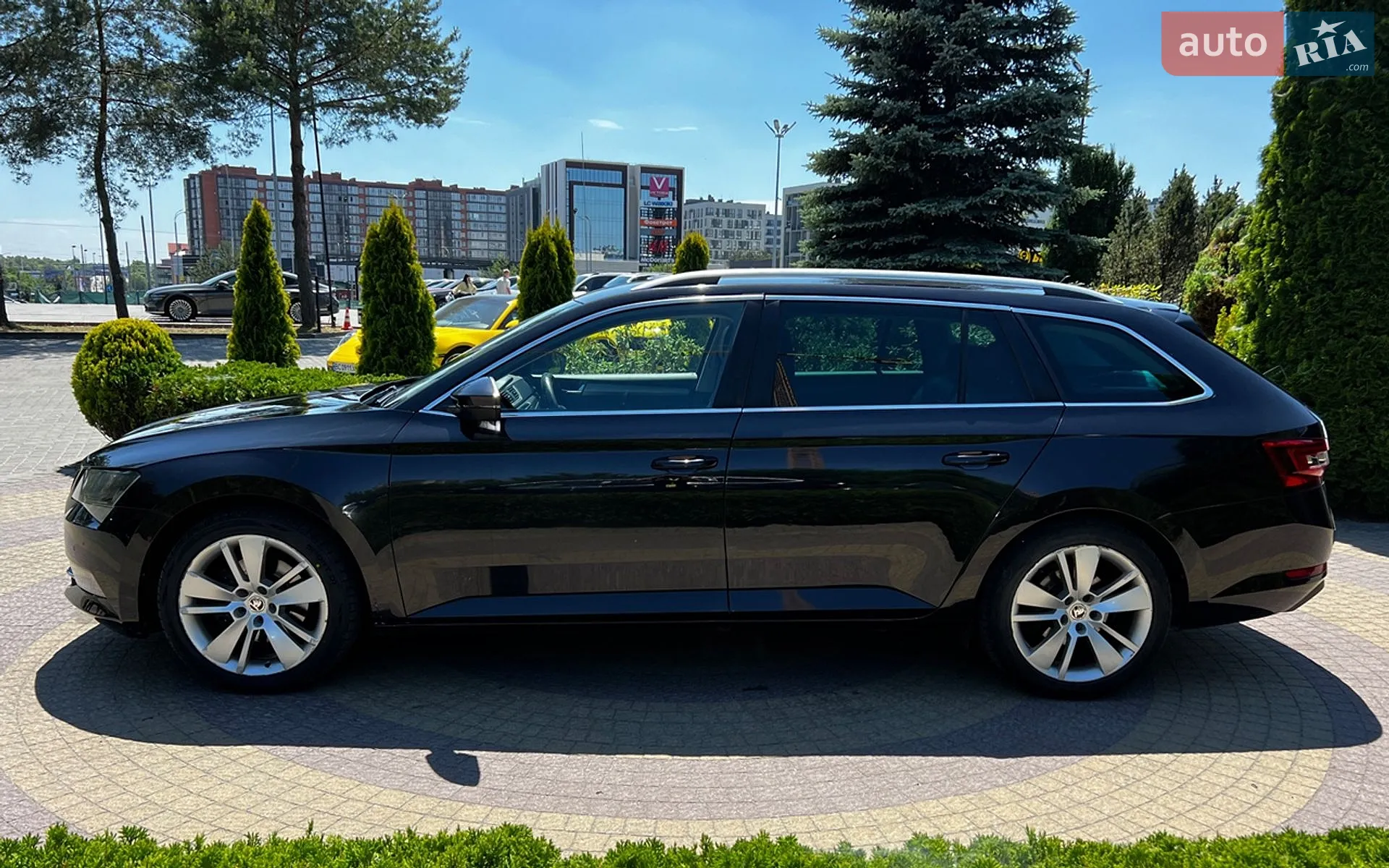 2016 Skoda Superb - мініатюра 4