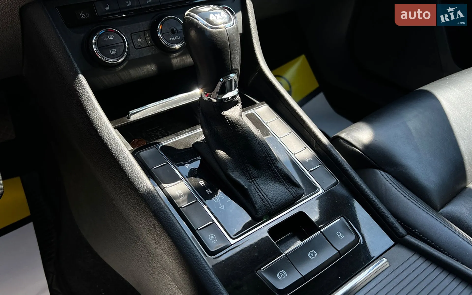 2016 Skoda Superb - мініатюра 18