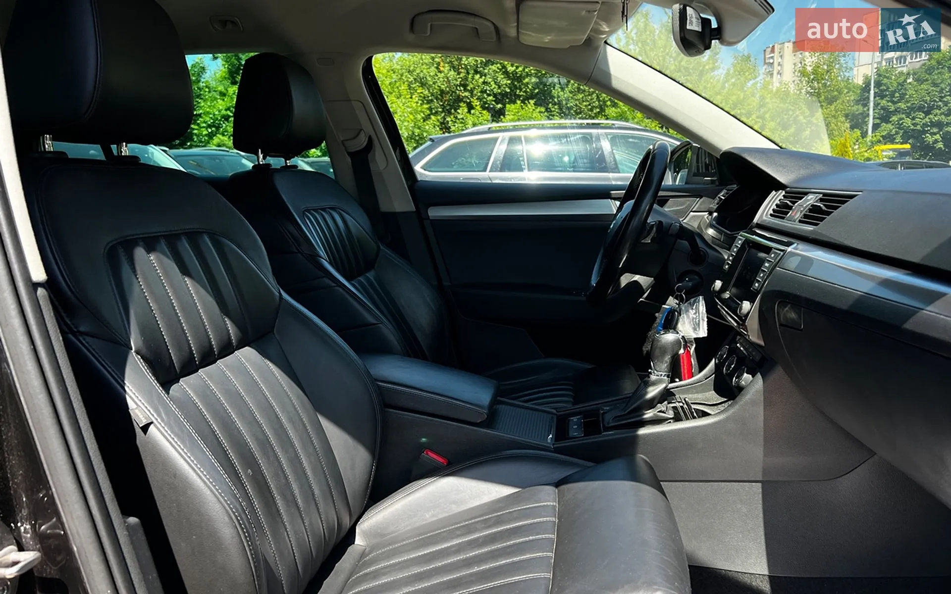 2016 Skoda Superb - мініатюра 21