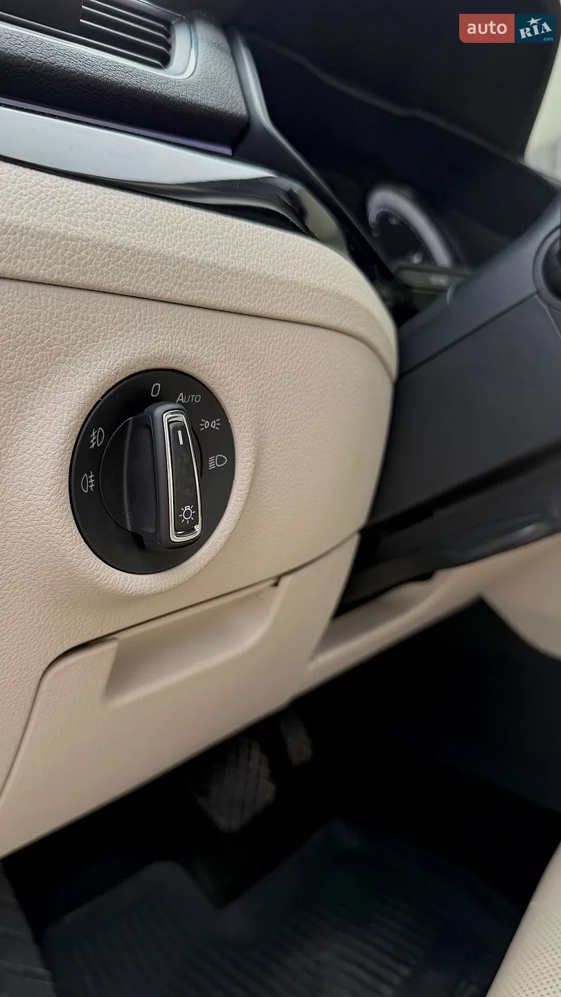 2018 Skoda Superb - мініатюра 23
