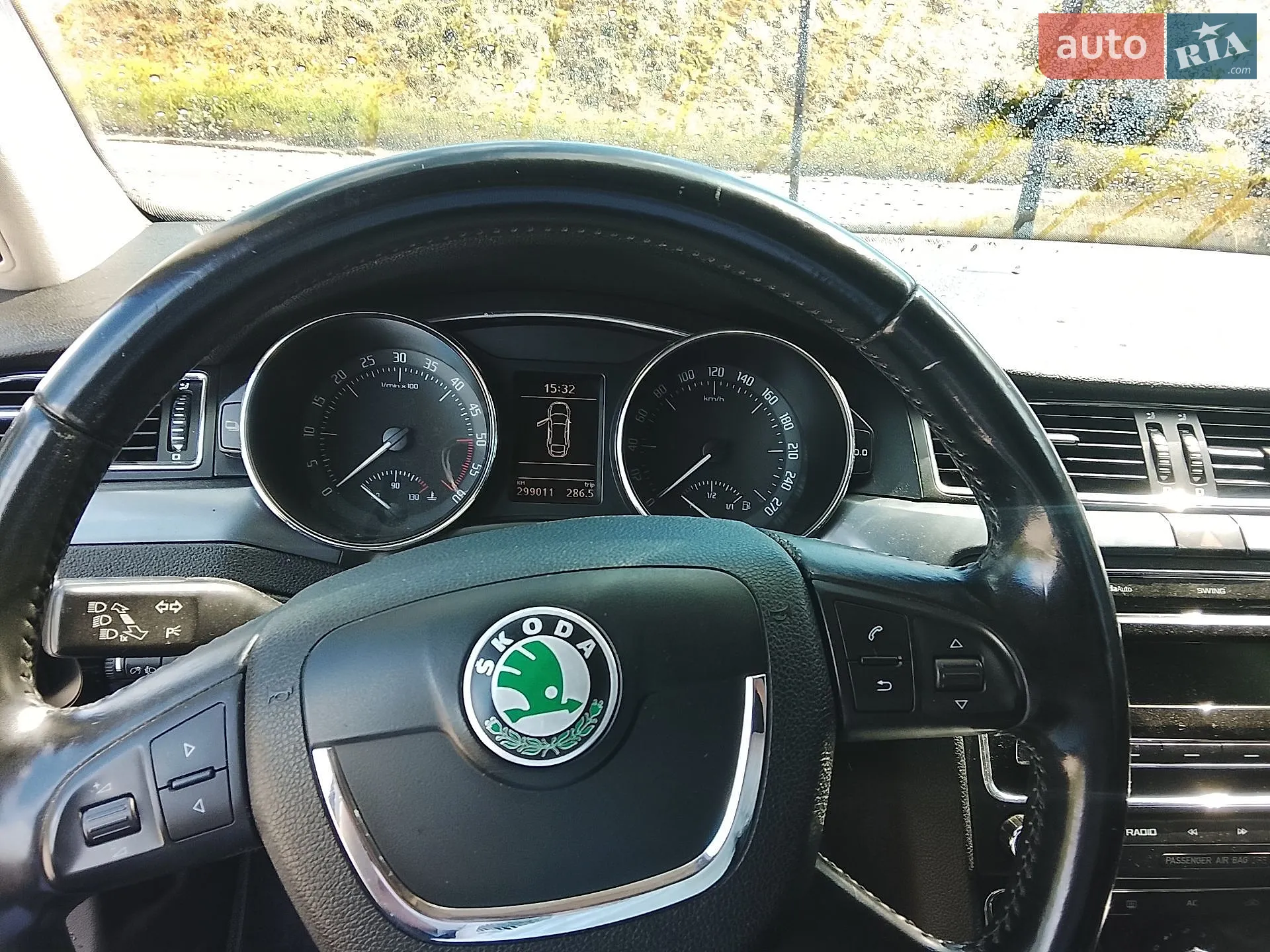 2011 Skoda Superb - мініатюра 2