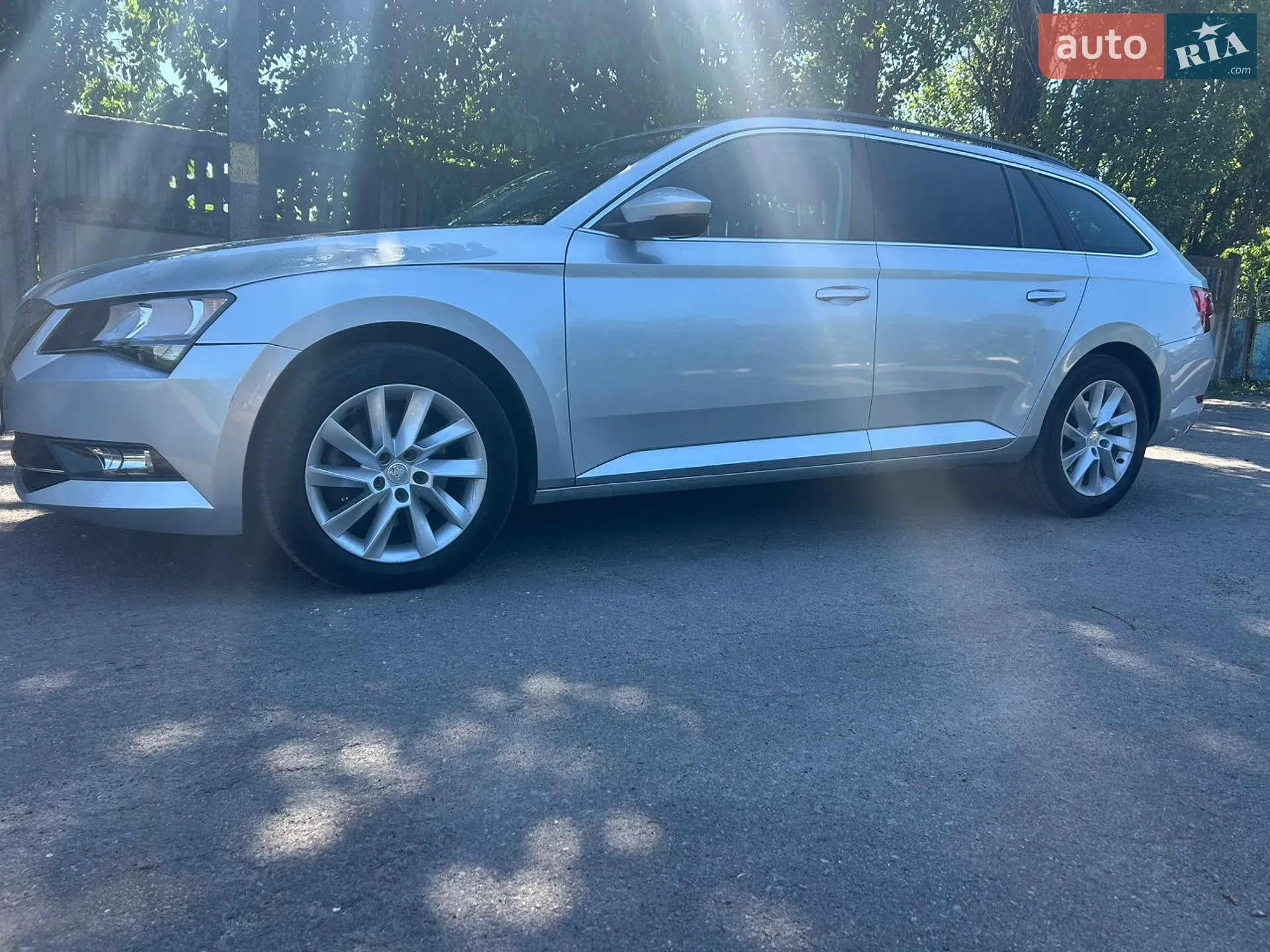 2017 Skoda Superb - мініатюра 4