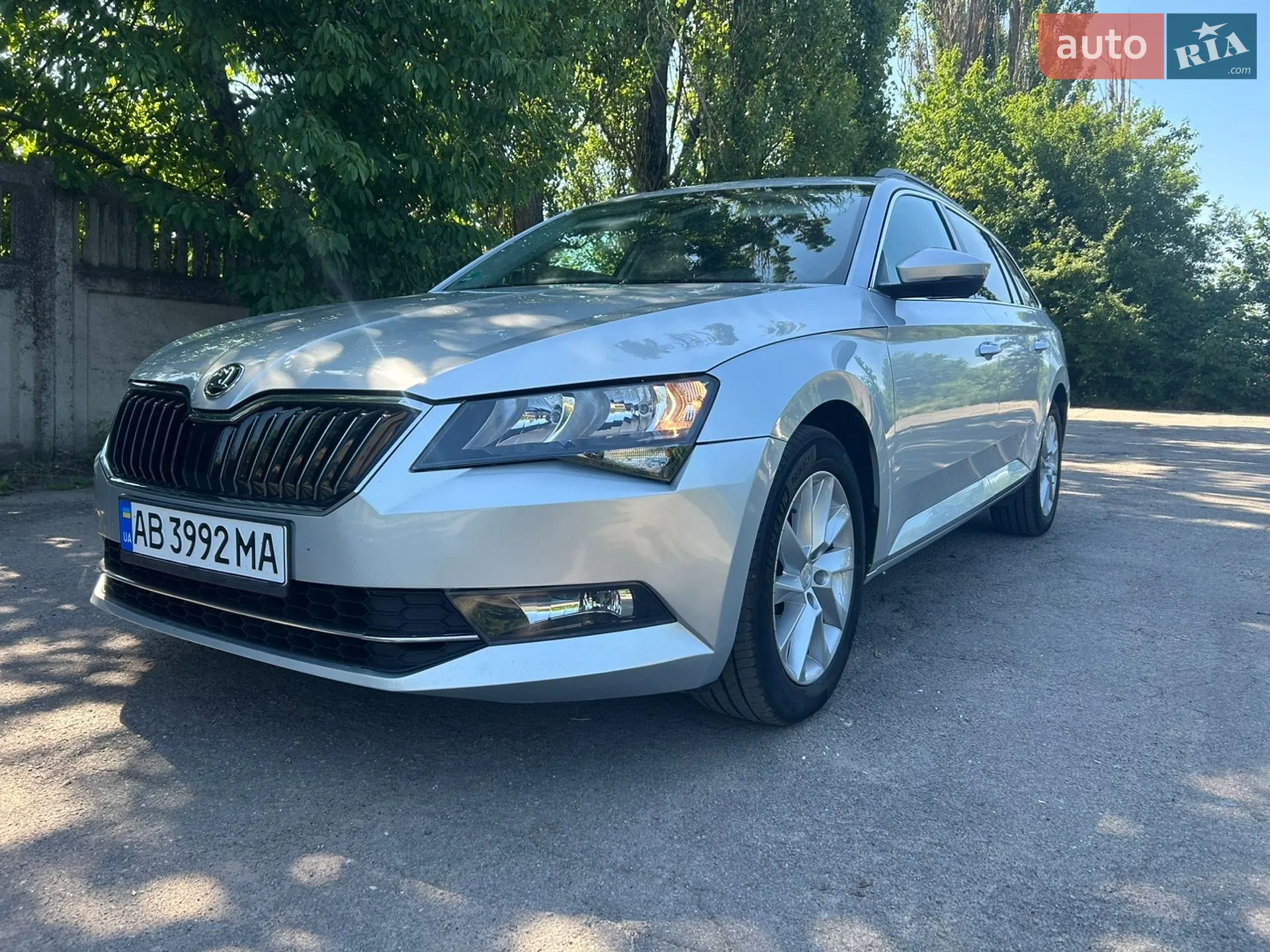 2017 Skoda Superb - мініатюра 3