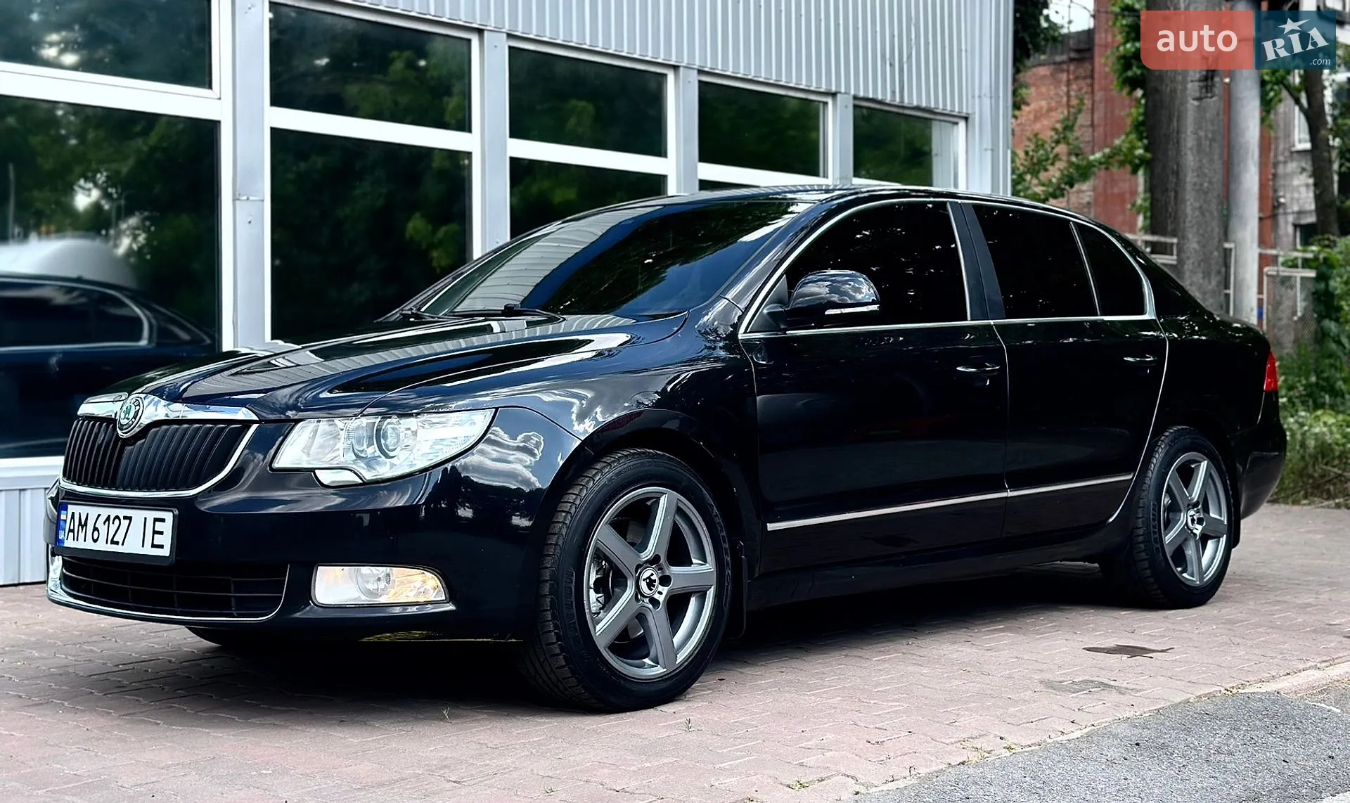 2011 Skoda Superb - мініатюра 11