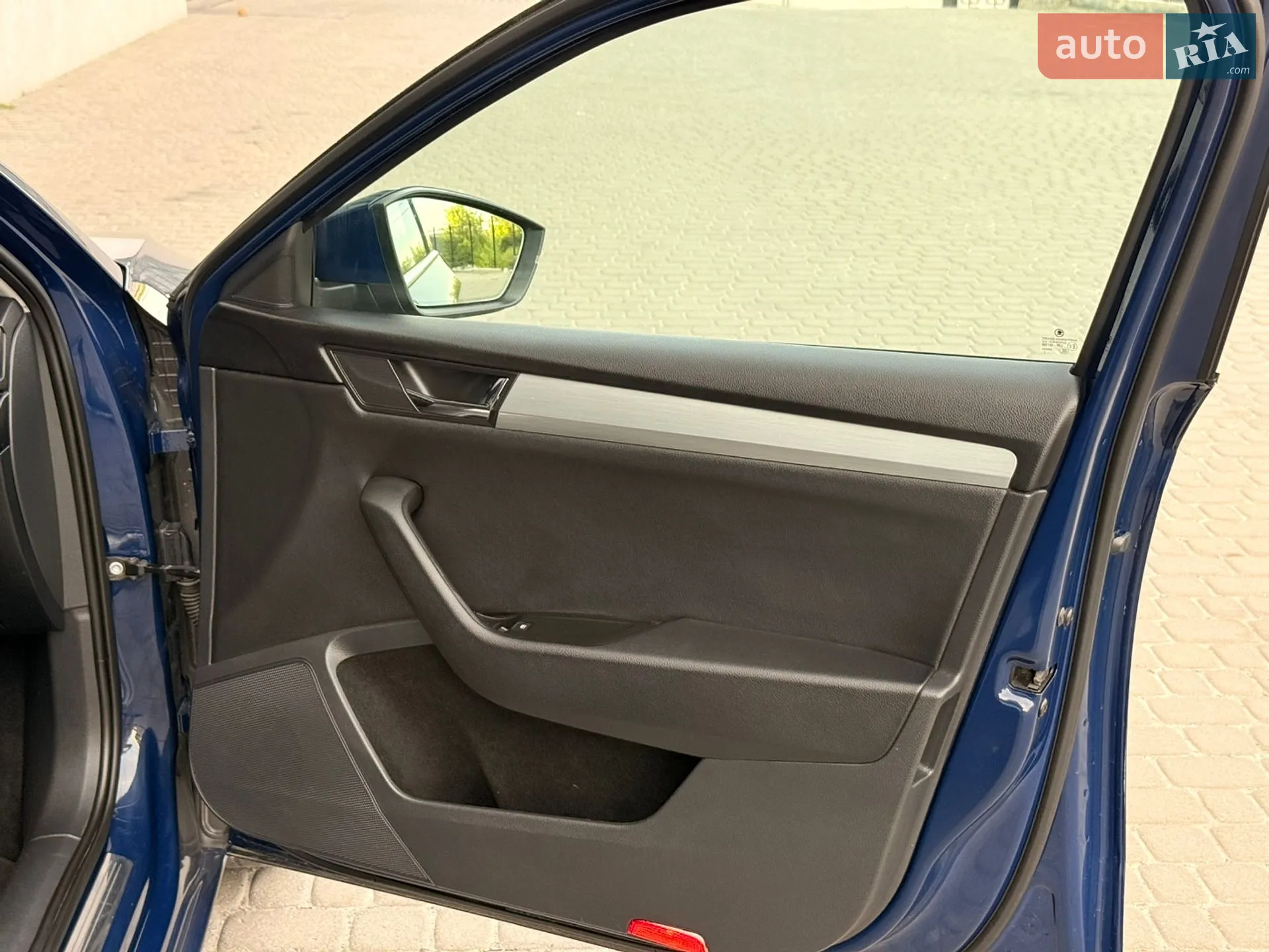 2017 Skoda Superb - мініатюра 13